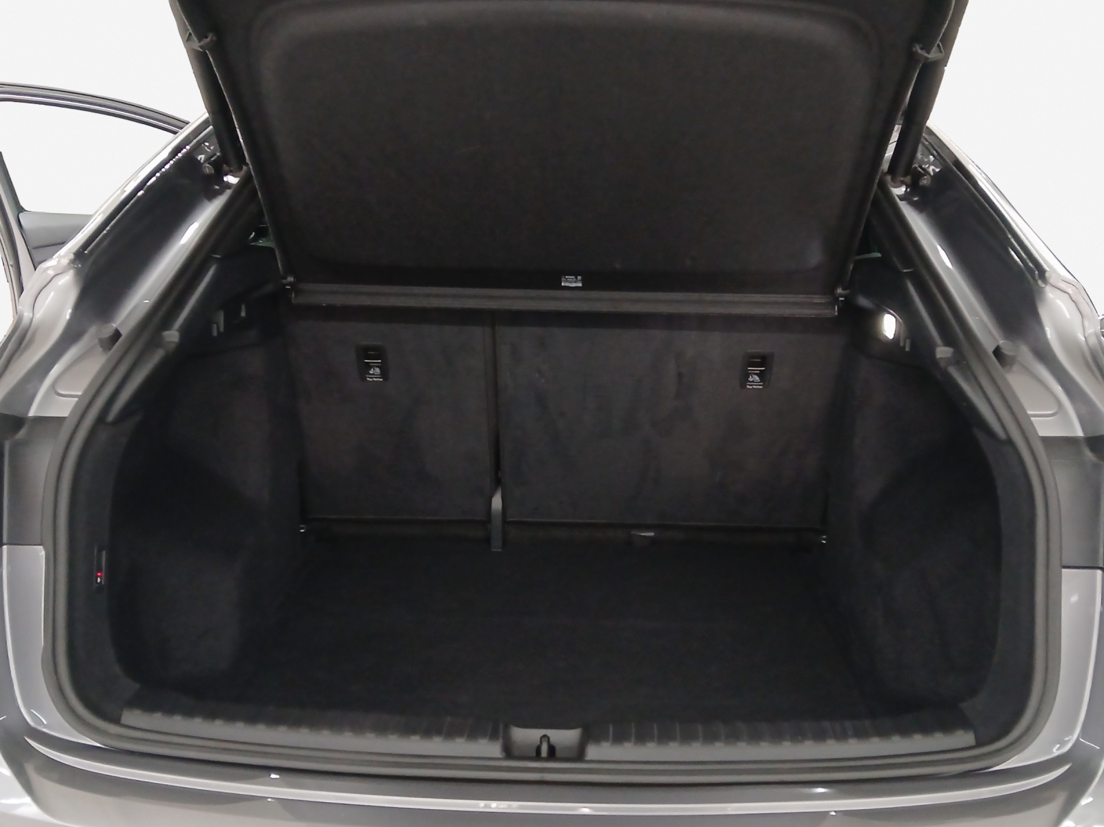 AUDI Q4 Sportback e-tron 50 quattro-image-12
