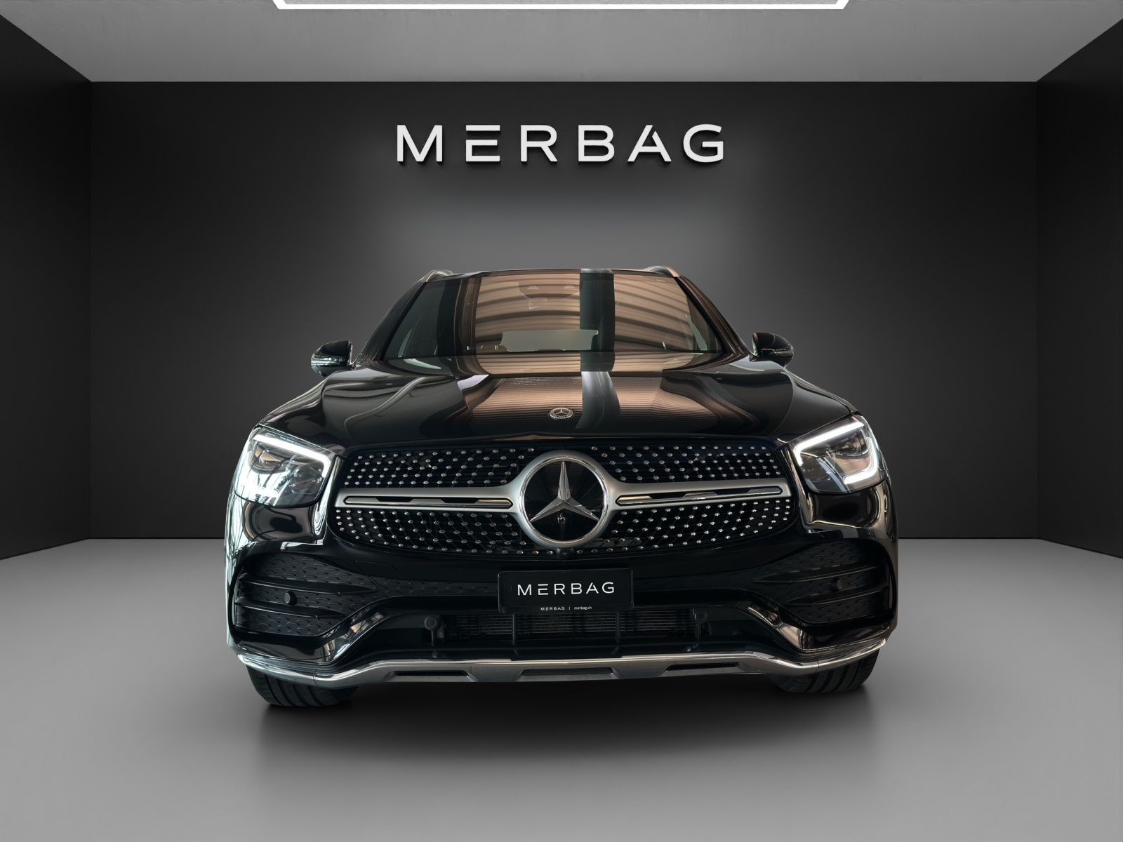 MERCEDES-BENZ GLC 300 AMG Line 4Matic-image-1