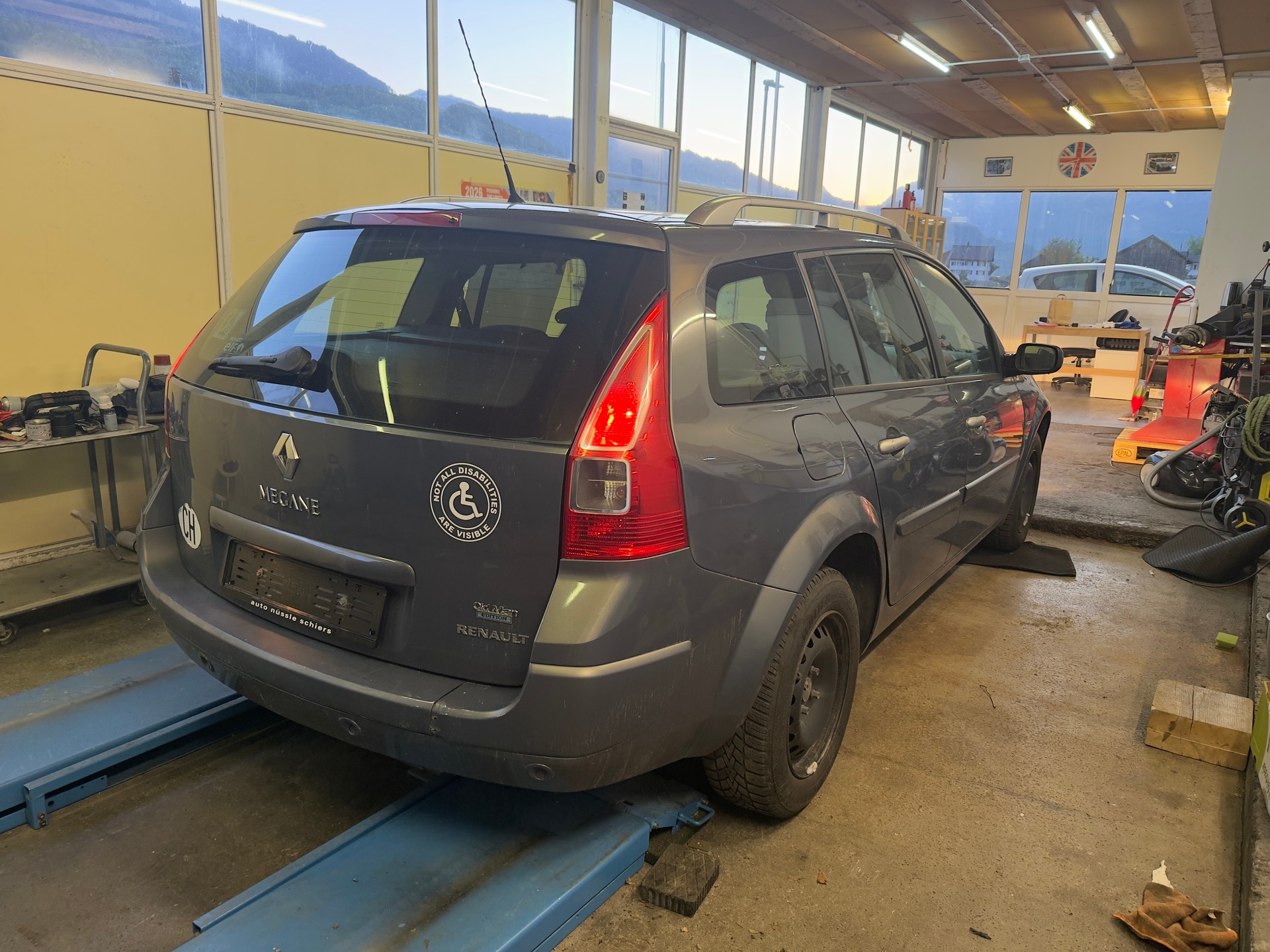 RENAULT Mégane Break 1.9 dCi Emotion-image-2
