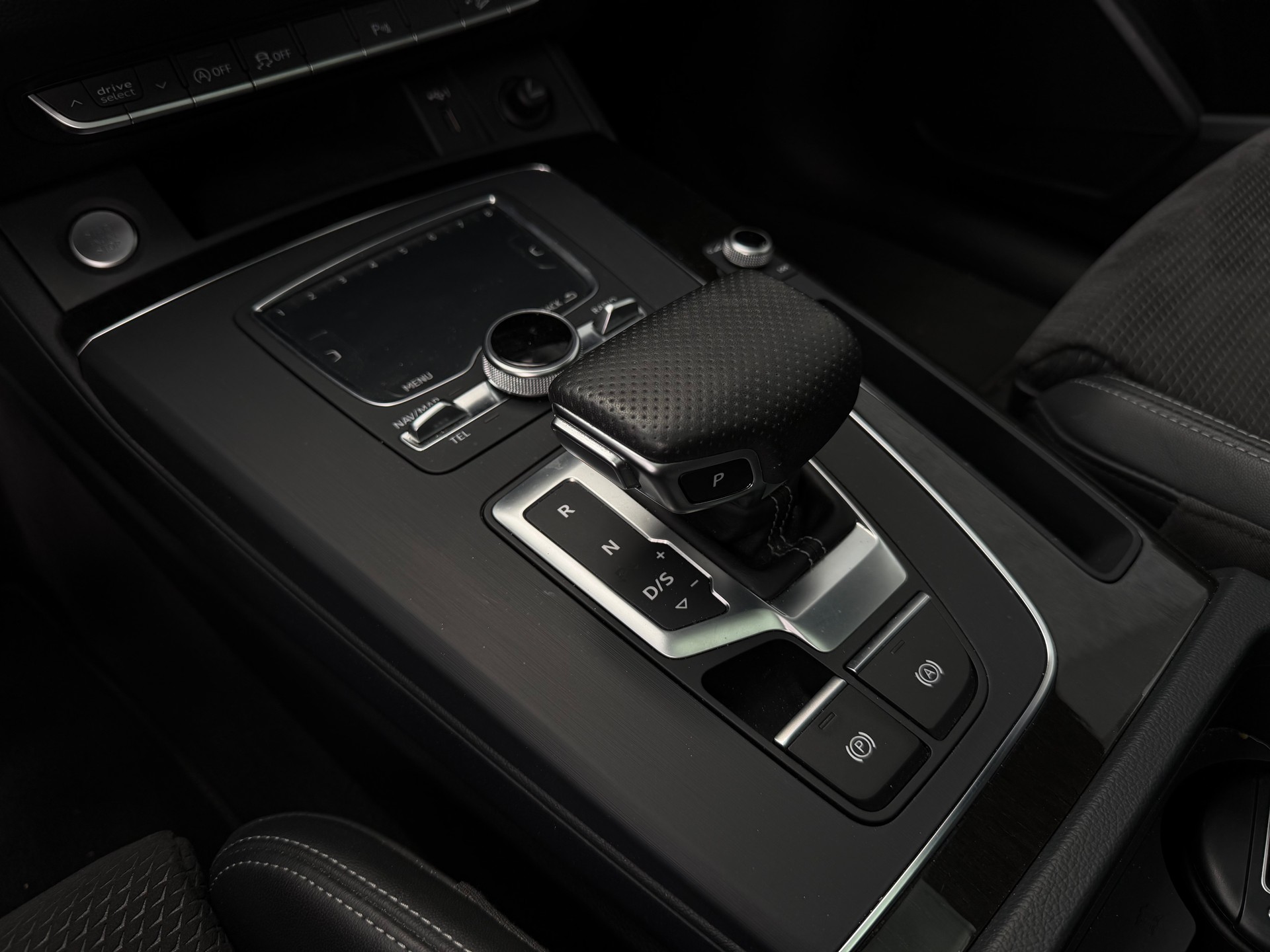 AUDI Q5 45 TFSI S-Line sport quattro S-tronic-image-12