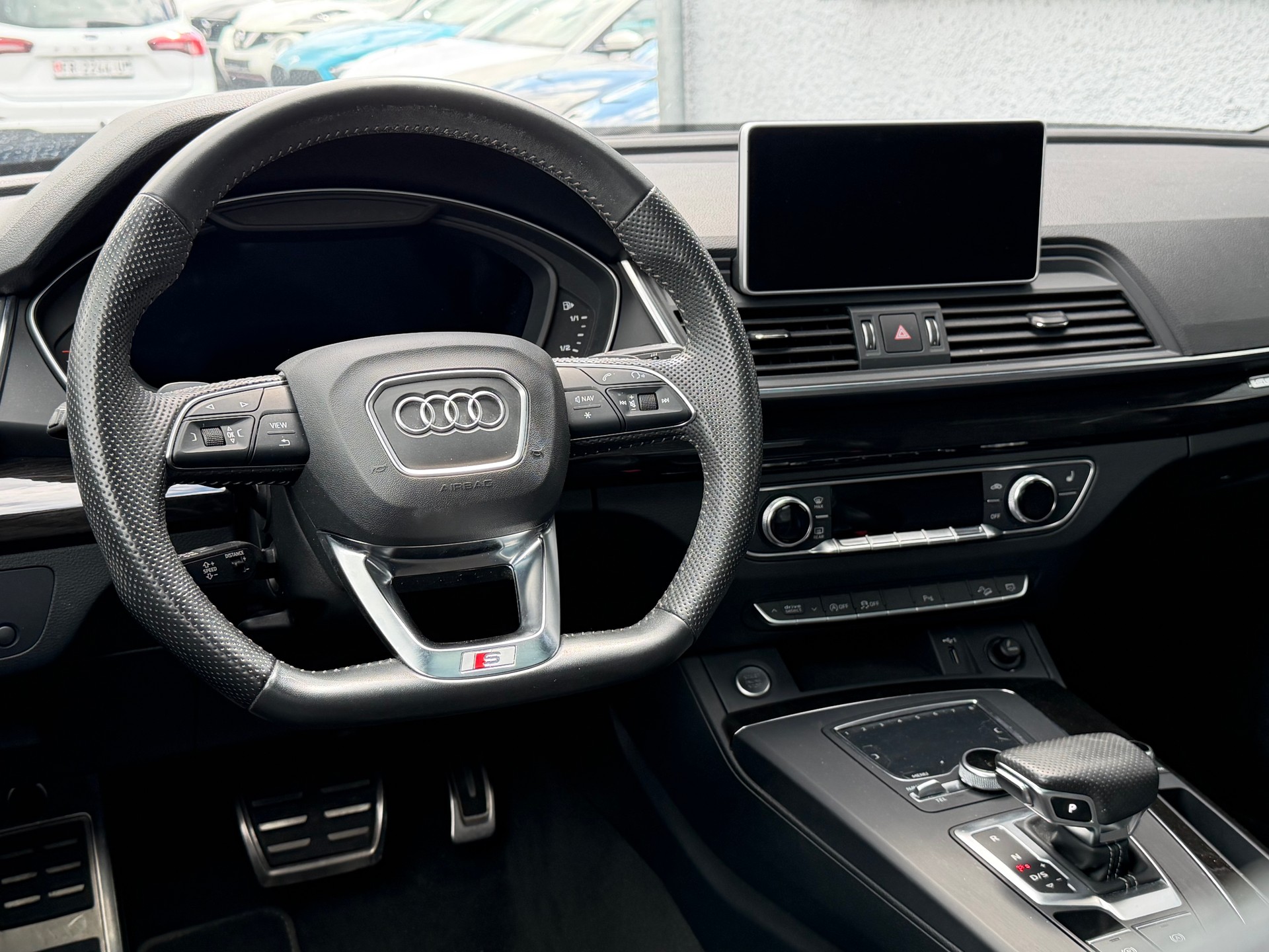 AUDI Q5 45 TFSI S-Line sport quattro S-tronic-image-6