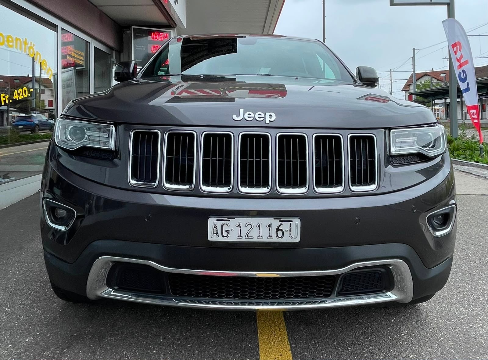 JEEP Facelift Grand Cherokee 3.0 CRD Limited Automatic CH-Auto mit Gratis-Service-image-1