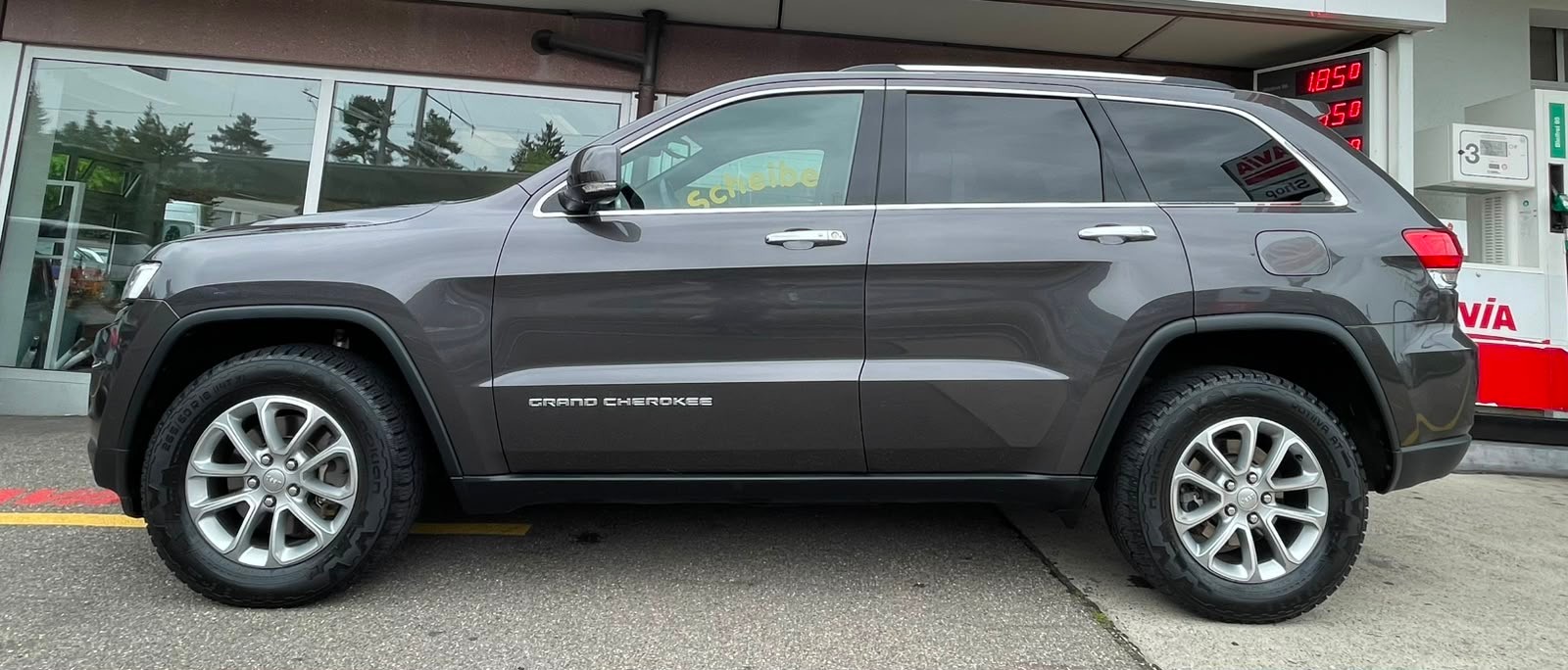 JEEP Facelift Grand Cherokee 3.0 CRD Limited Automatic CH-Auto mit Gratis-Service