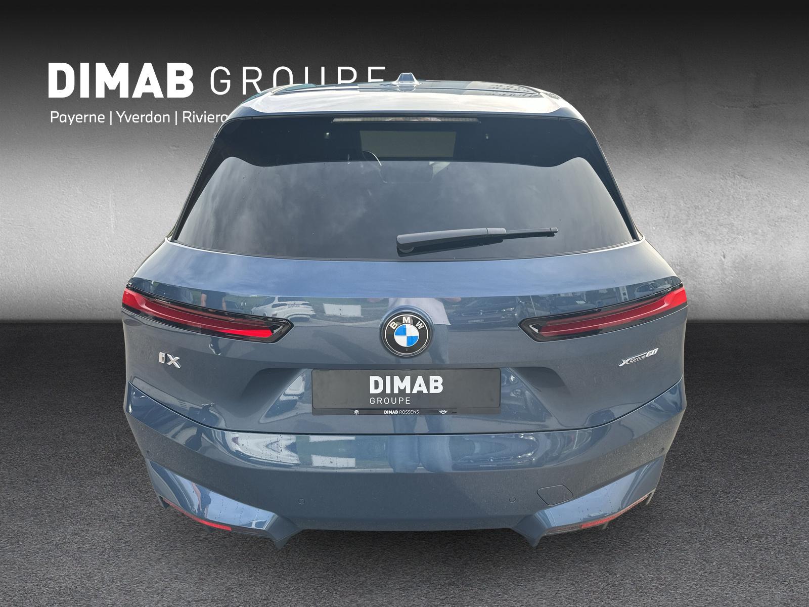 BMW iX xDrive60 i20 (CH) AHK ** Action Leasing à 0.9% **-image-9