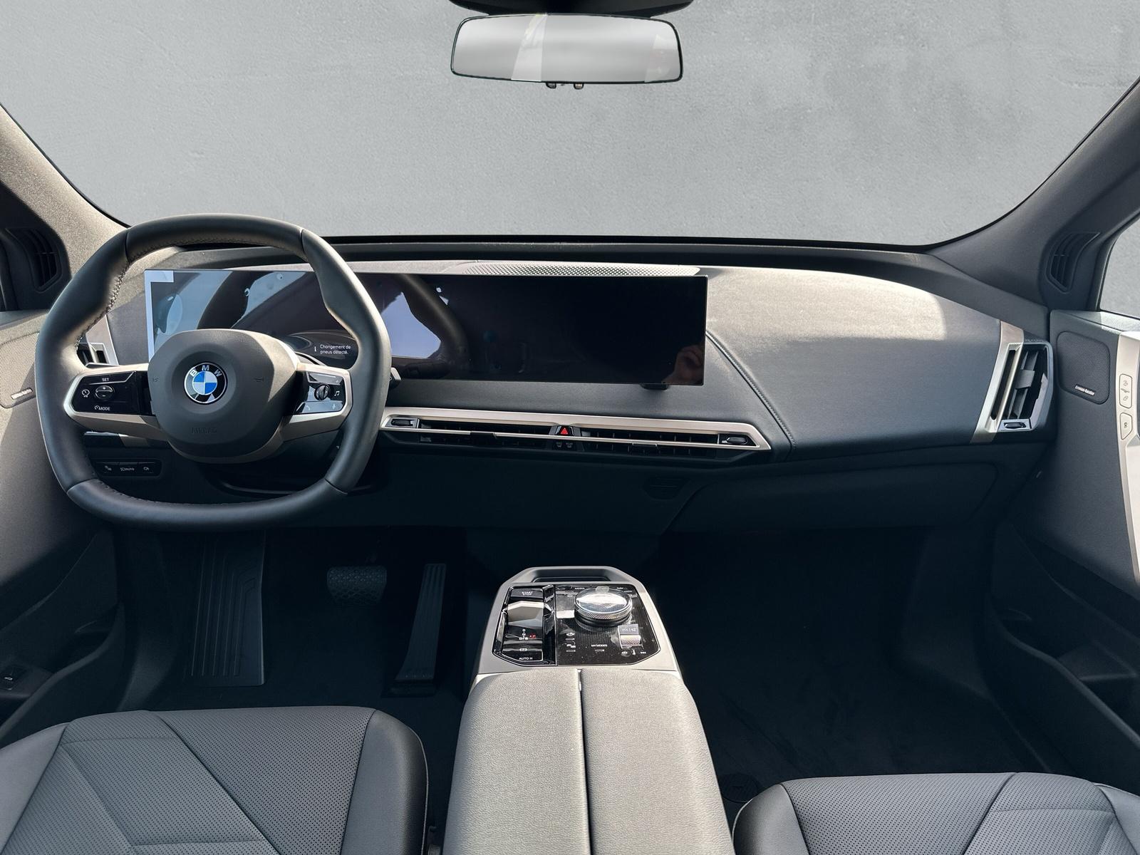 BMW iX xDrive60 i20 (CH) AHK-image-12