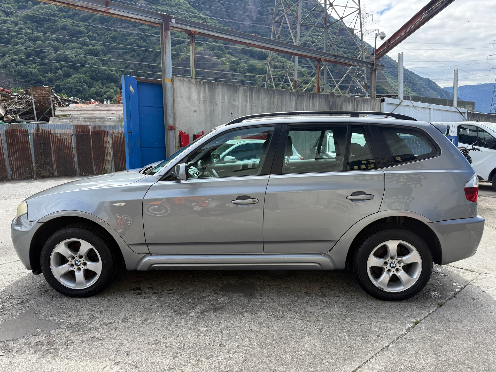 BMW X3 xDrive 30i (3.0si)