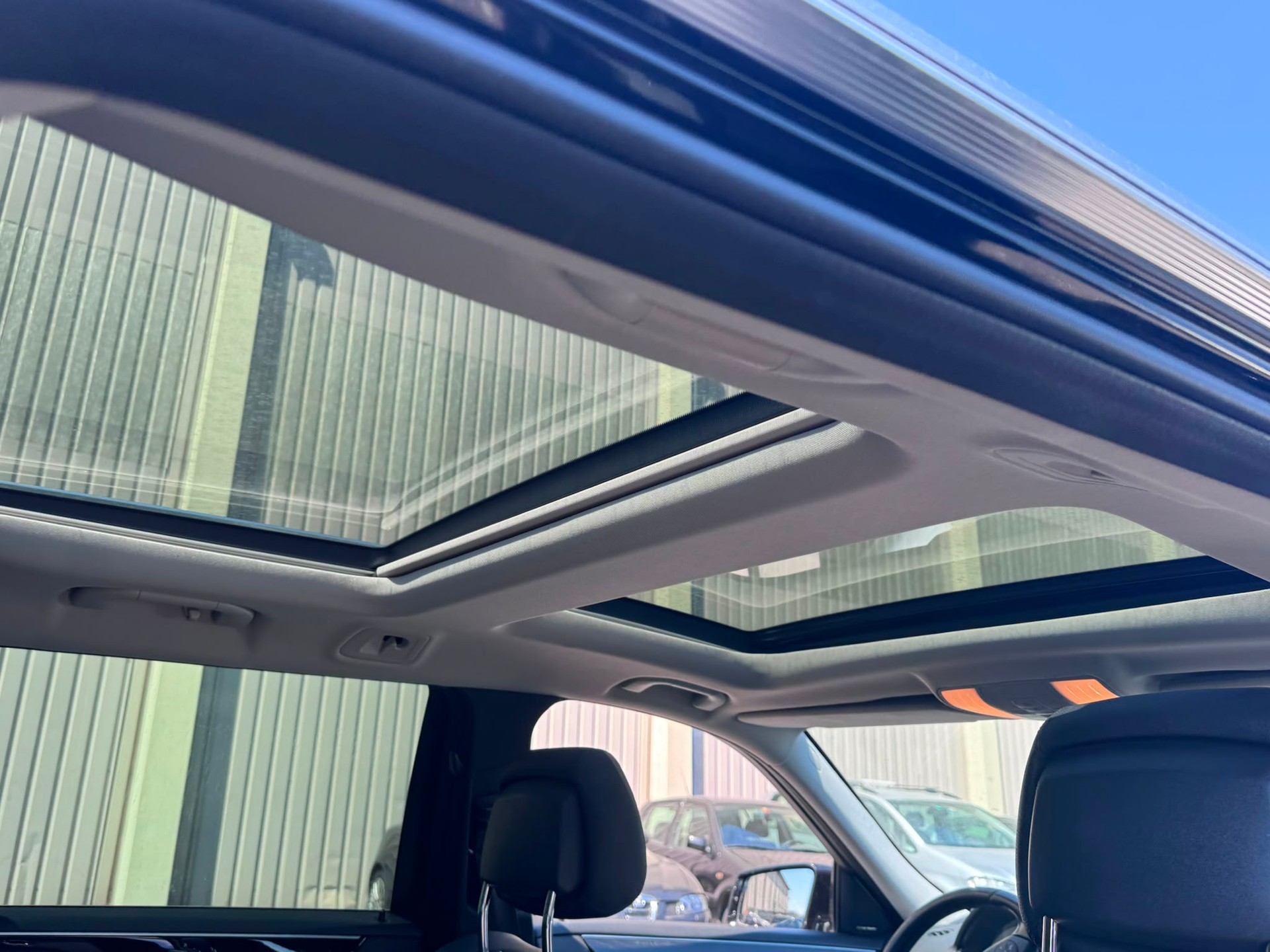 MERCEDES-BENZ E 350 CDI BlueEff. Avantgarde 4Matic 7G-Tronic-image-6