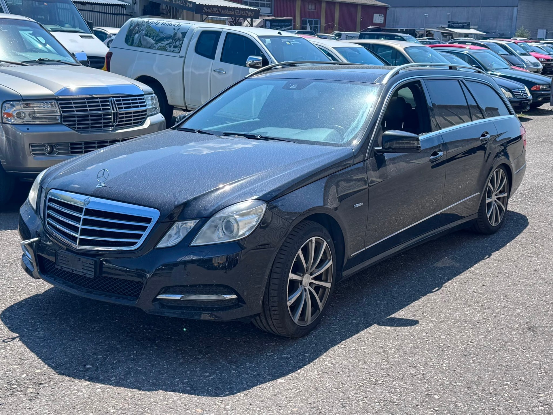 MERCEDES-BENZ E 350 CDI BlueEff. Avantgarde 4Matic 7G-Tronic-image-3
