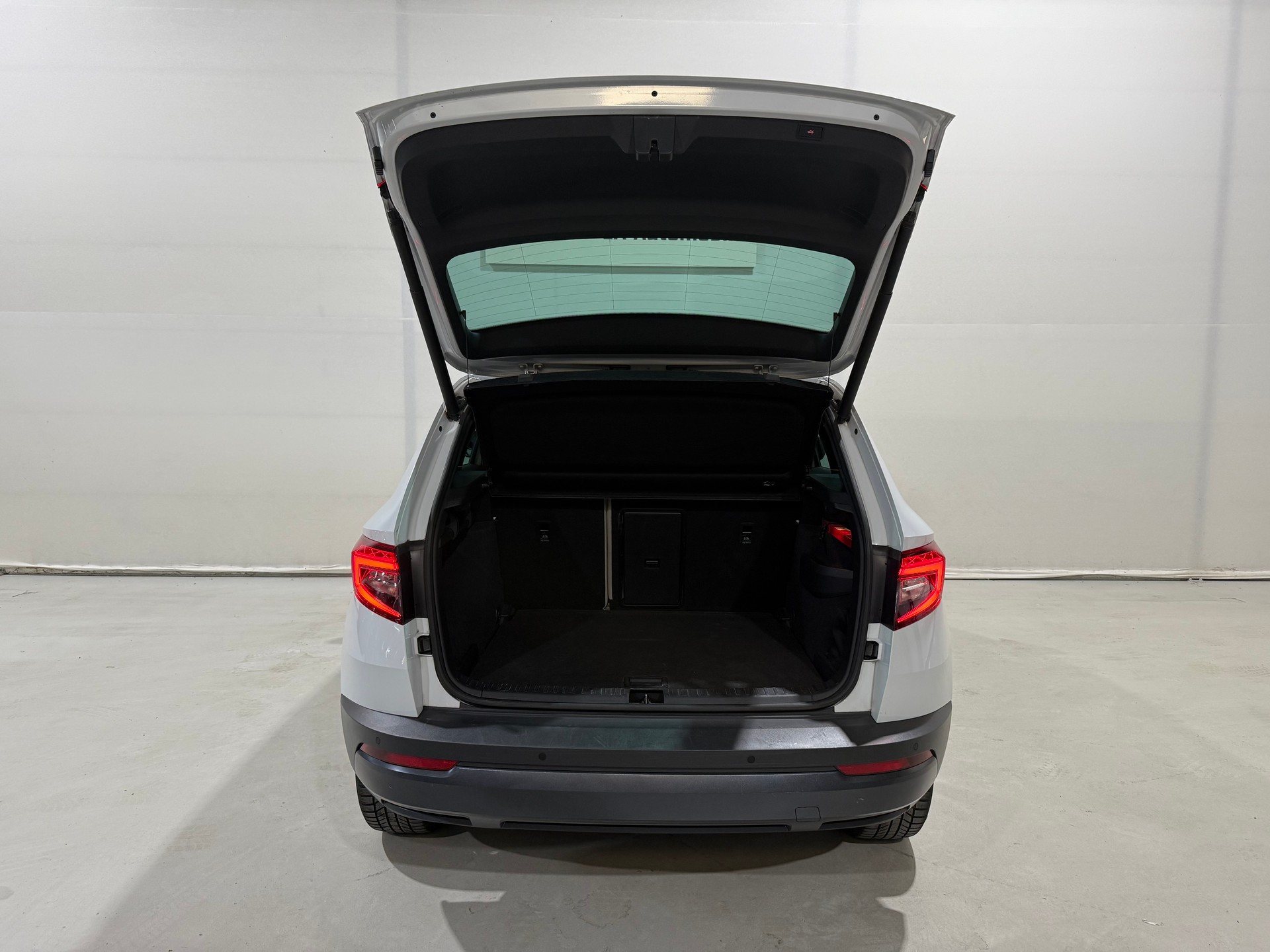 SKODA Karoq 2.0 TDI CR Style 4x4 DSG CH-Fahrzeug-image-10