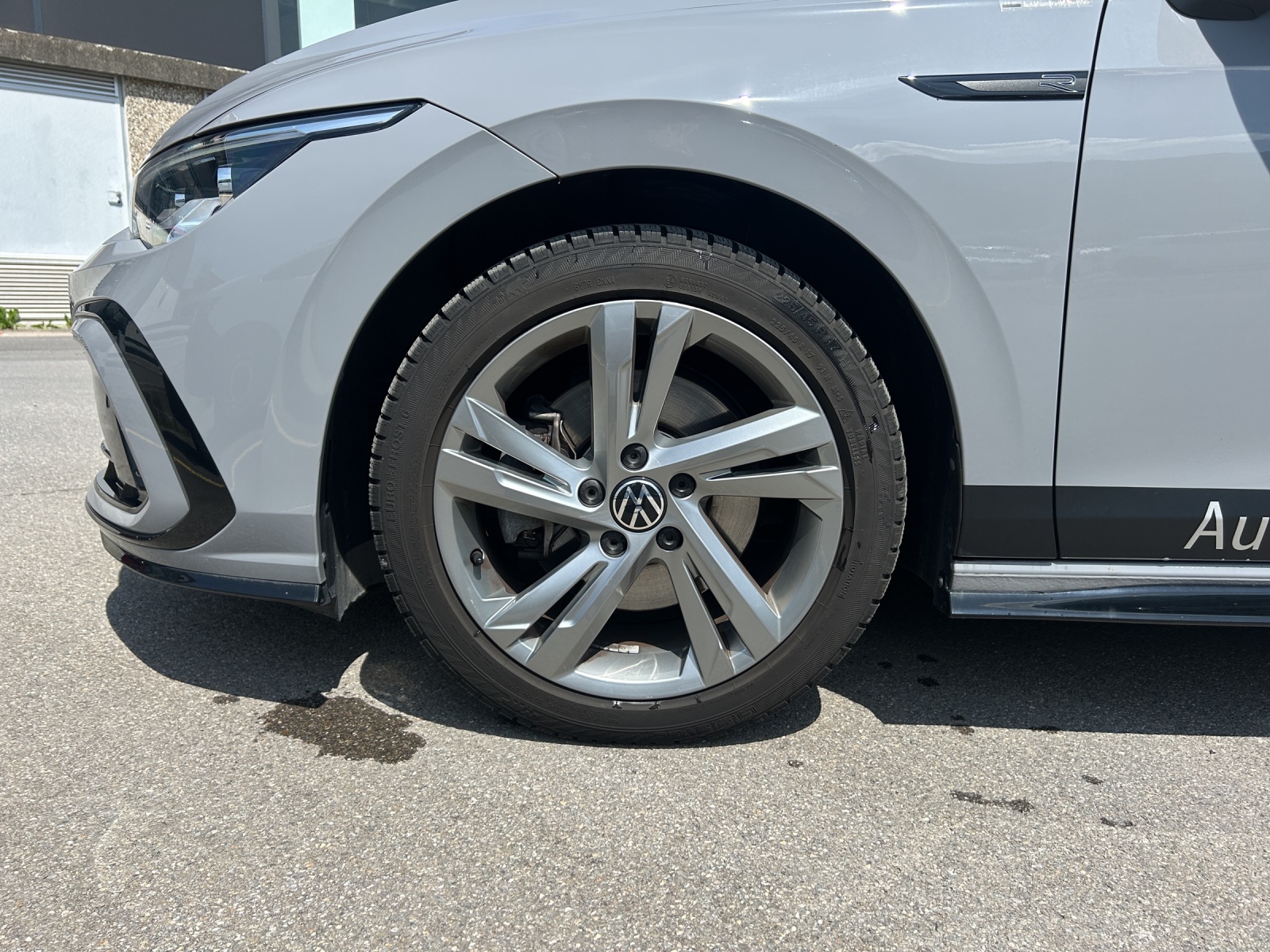 VW Golf Variant 2.0 TSI R-Line DSG 4Motion-image-11