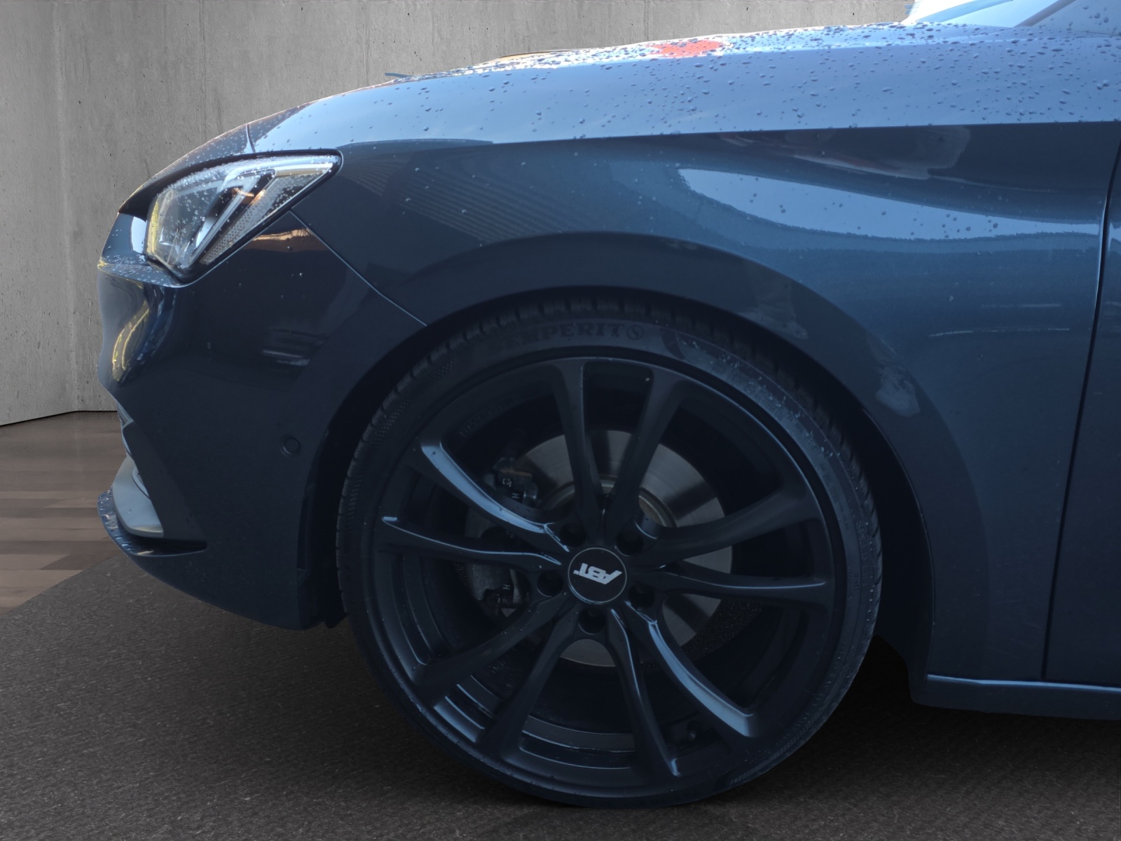 SEAT Leon 1.5 eTSI mHEV DSG FR-image-11