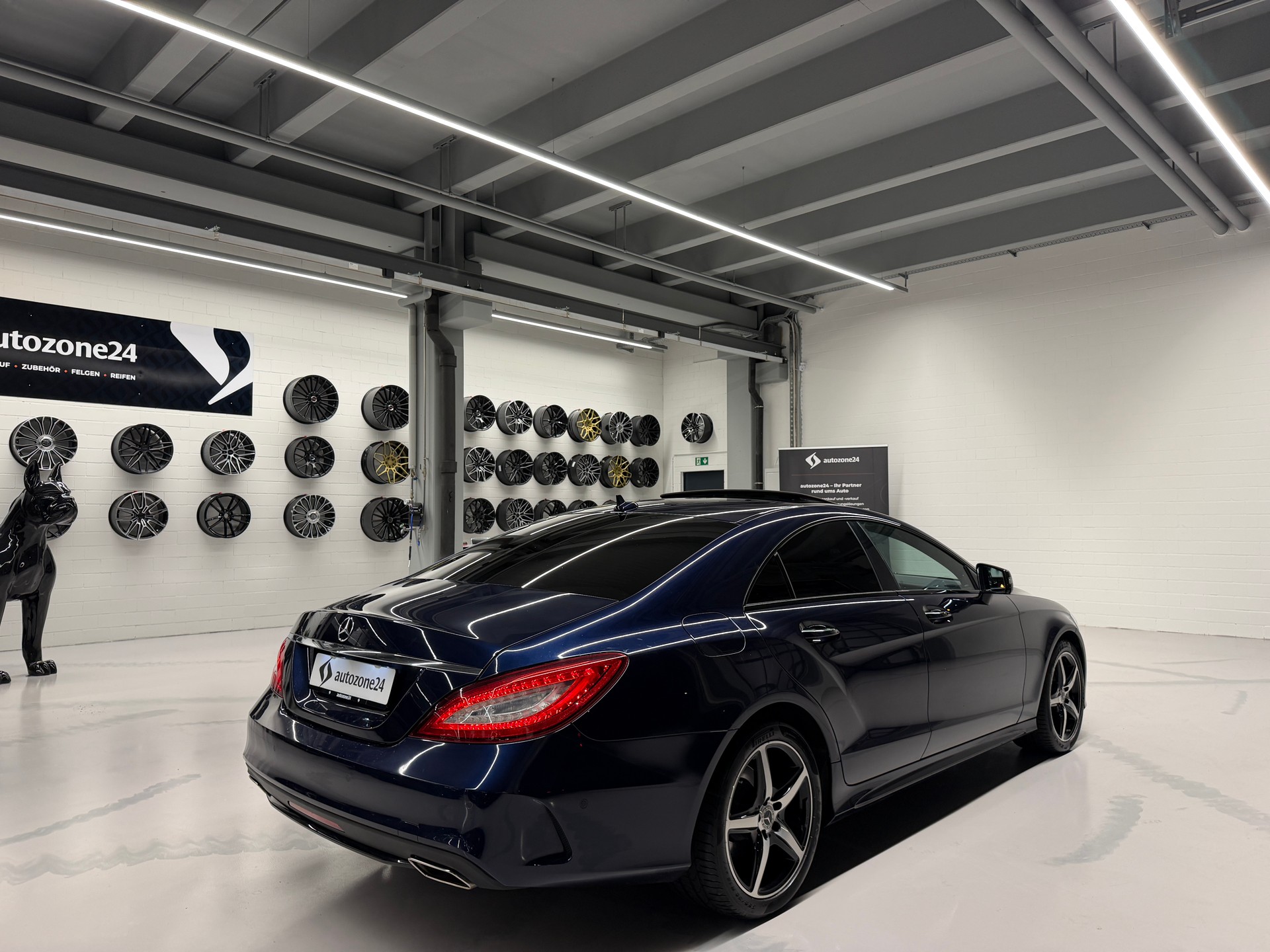 MERCEDES-BENZ CLS 250 d 4matic *CH-Auto*Sport AMG Pack*Lückenlose Servicehistorie bei Mercedes*Frisch ab Service*-showroom-element-3