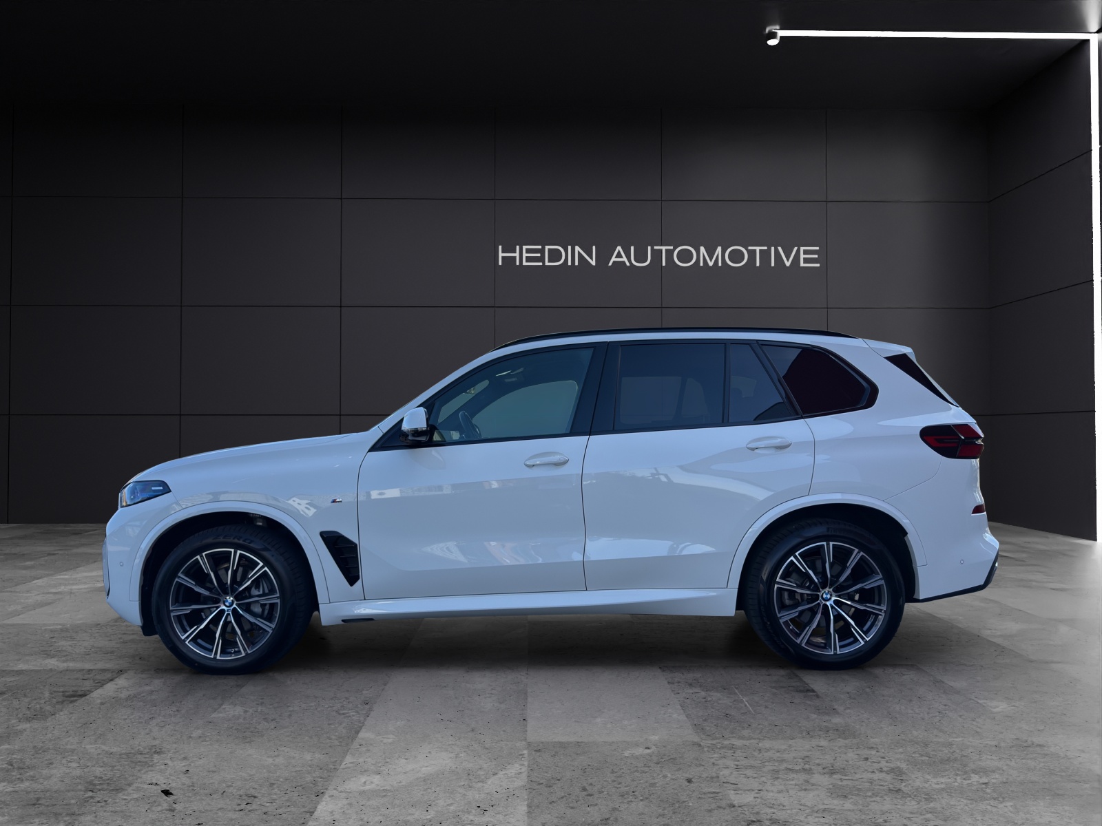 BMW X5 xDrive30d-showroom-element-3
