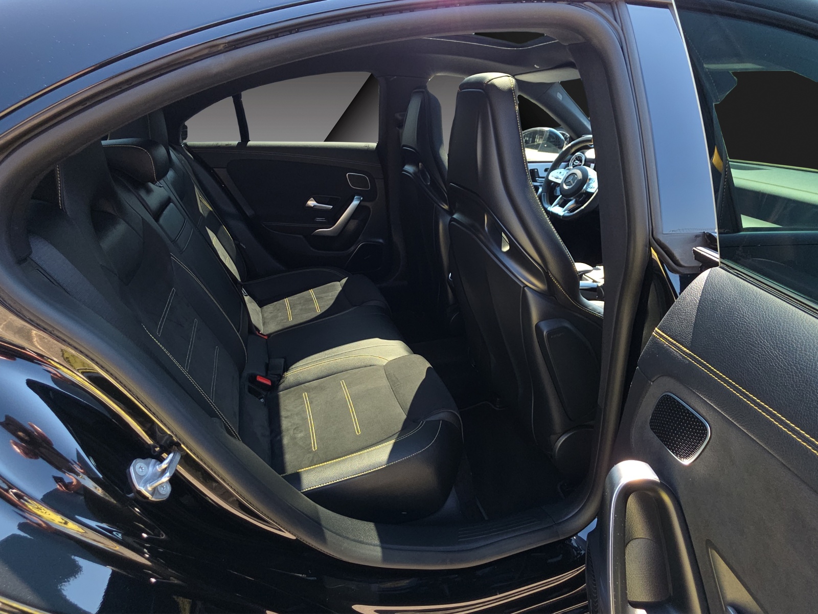 MERCEDES-BENZ CLA 45 S AMG 4Matic+ 8G-DCT-image-17