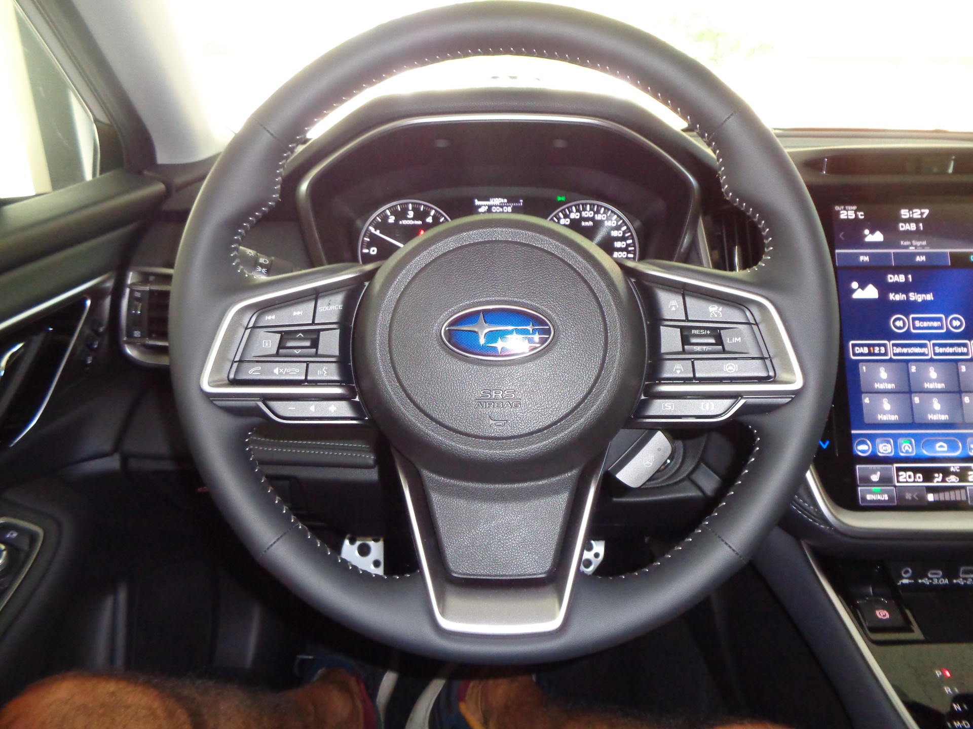 SUBARU Outback 2.5i Final Edition AWD Lineartronic-image-14