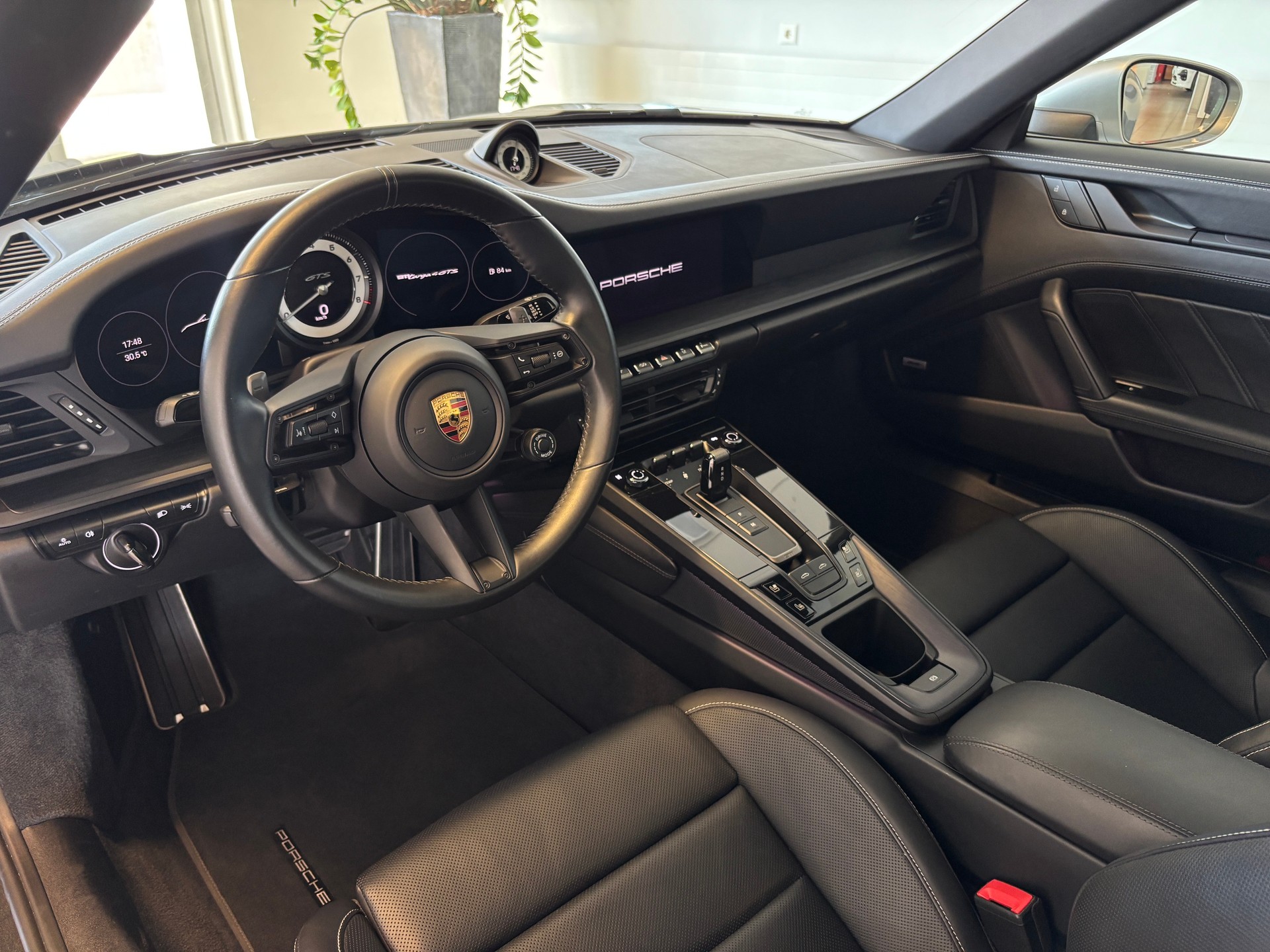 PORSCHE 911 Targa 4 GTS PDK-image-6