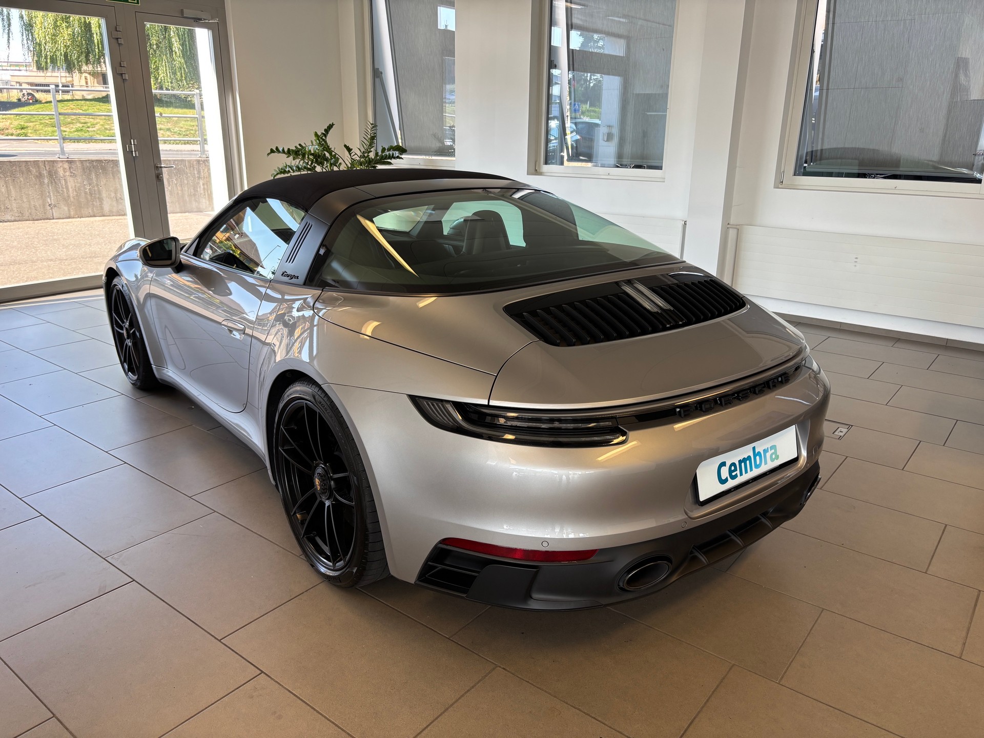PORSCHE 911 Targa 4 GTS PDK-showroom-element-3