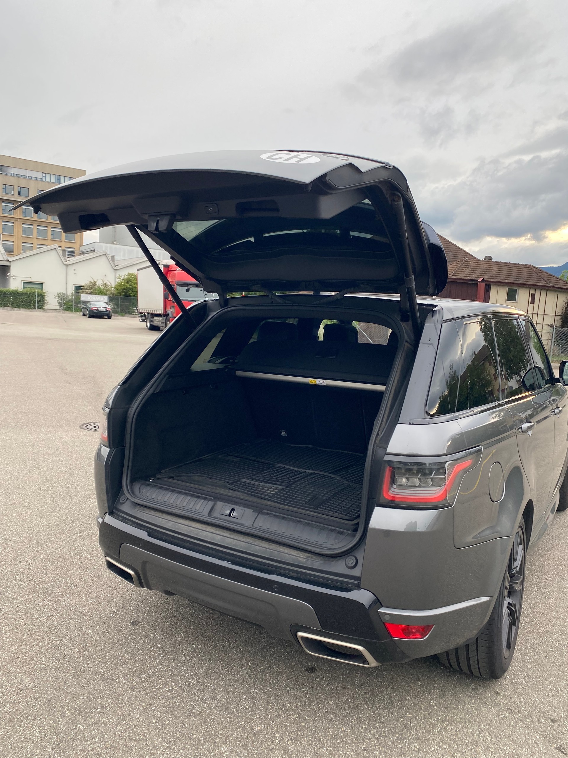 LAND ROVER Range Rover Sport 3.0 SDV6 HSE Dynamic Automatic-image-5