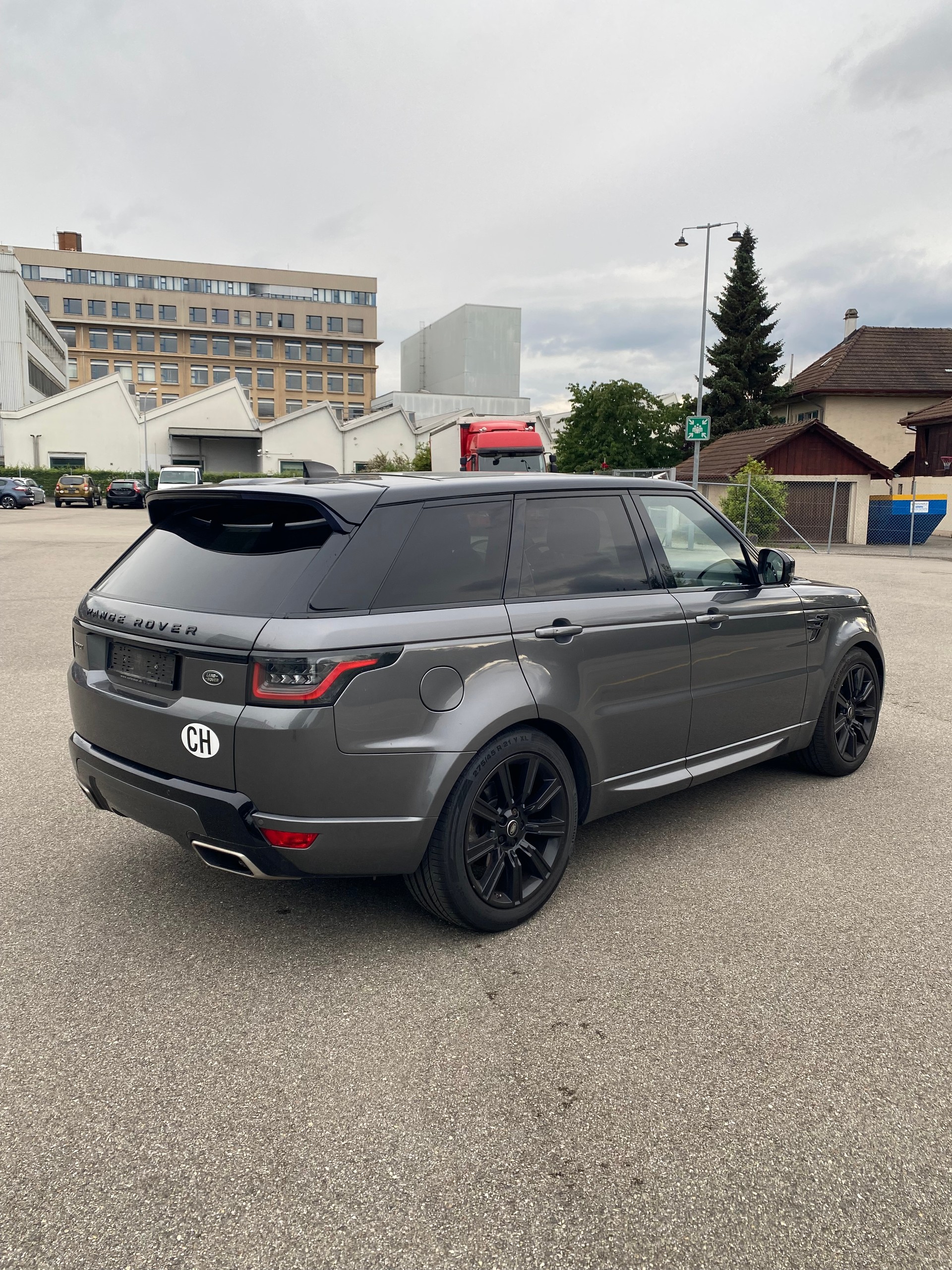 LAND ROVER Range Rover Sport 3.0 SDV6 HSE Dynamic Automatic-image-15