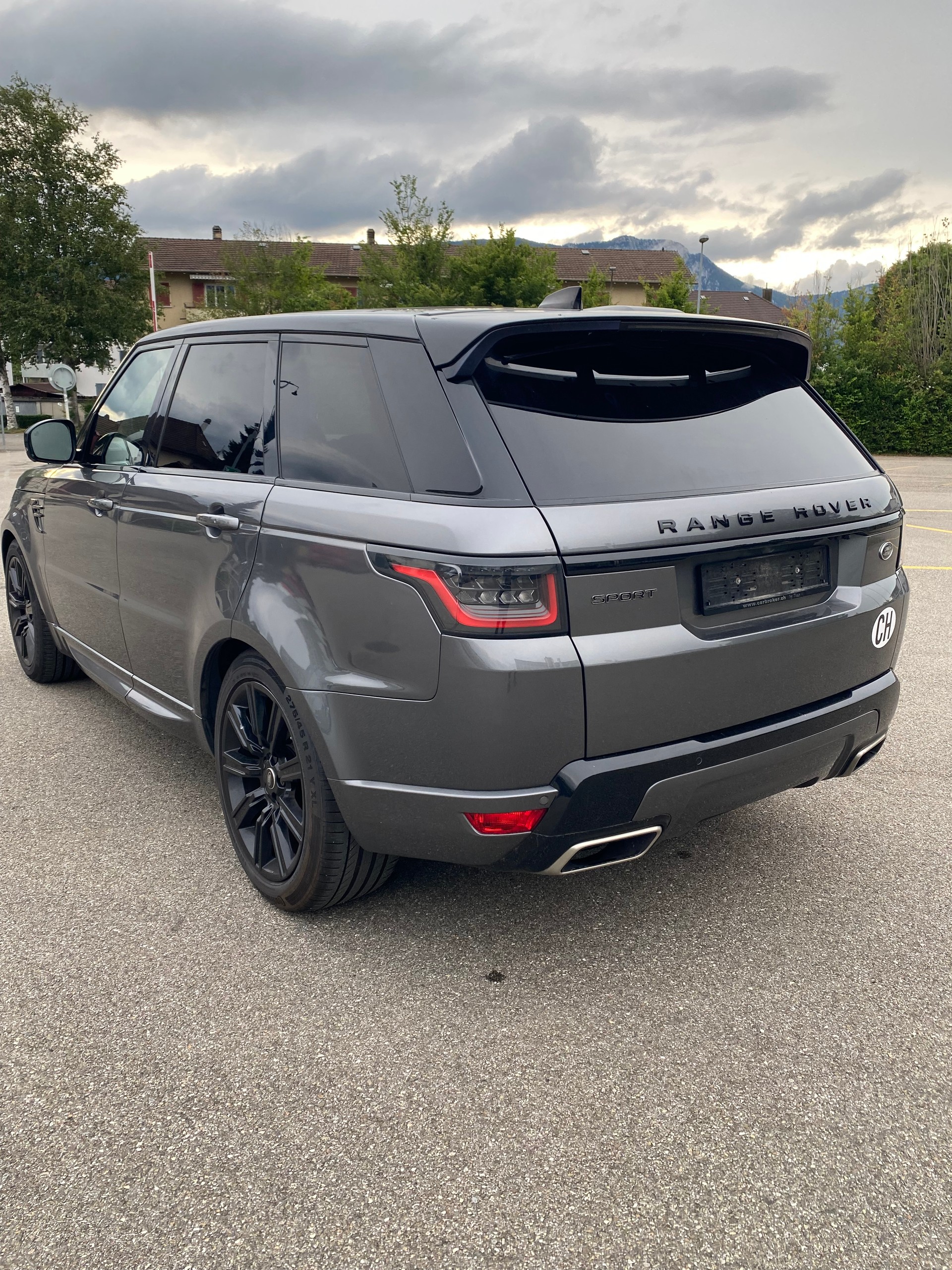 LAND ROVER Range Rover Sport 3.0 SDV6 HSE Dynamic Automatic-image-3