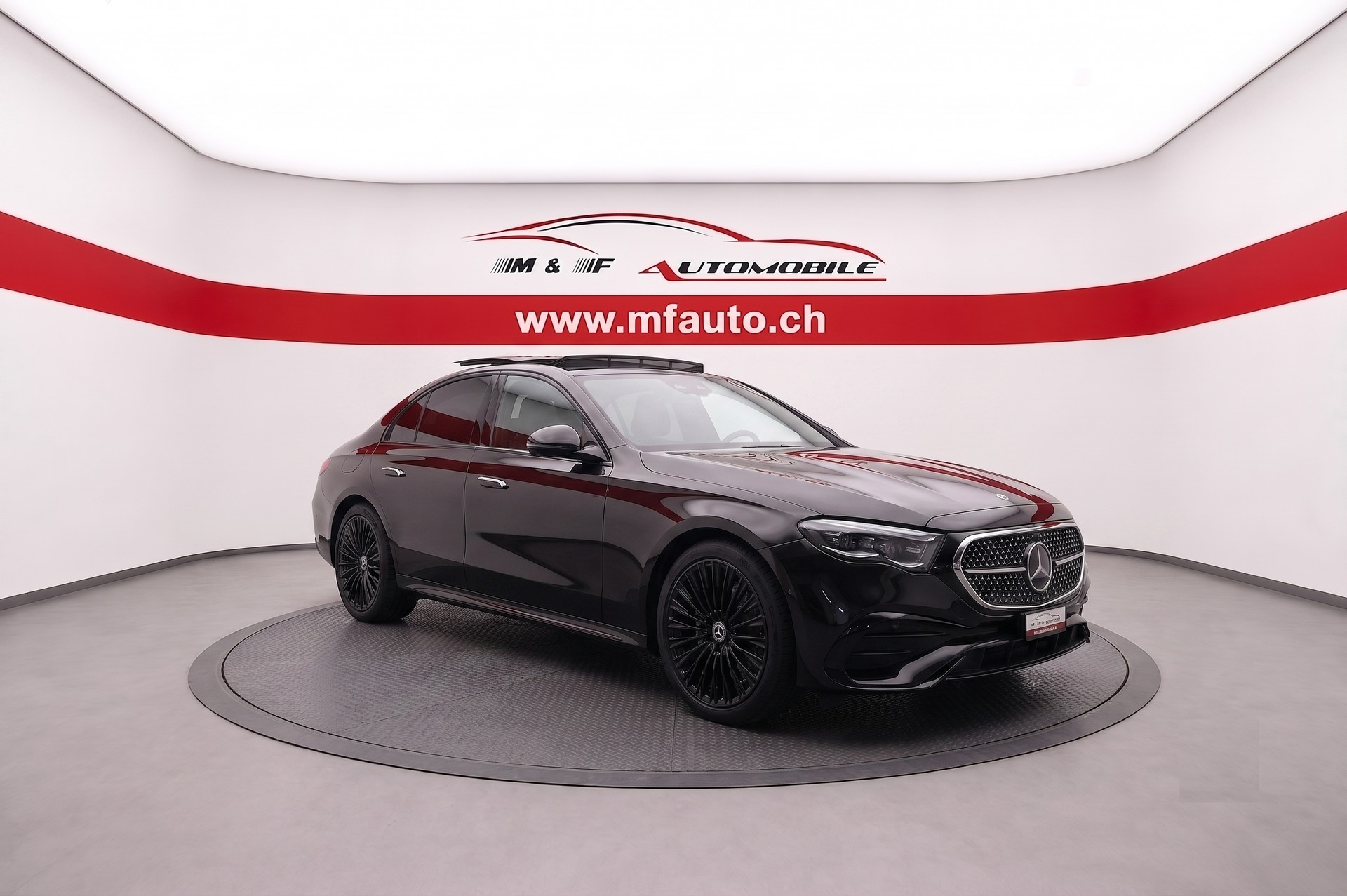 MERCEDES-BENZ E 220 d AMG Line 4matic CH FAHRZEUG-showroom-element-2