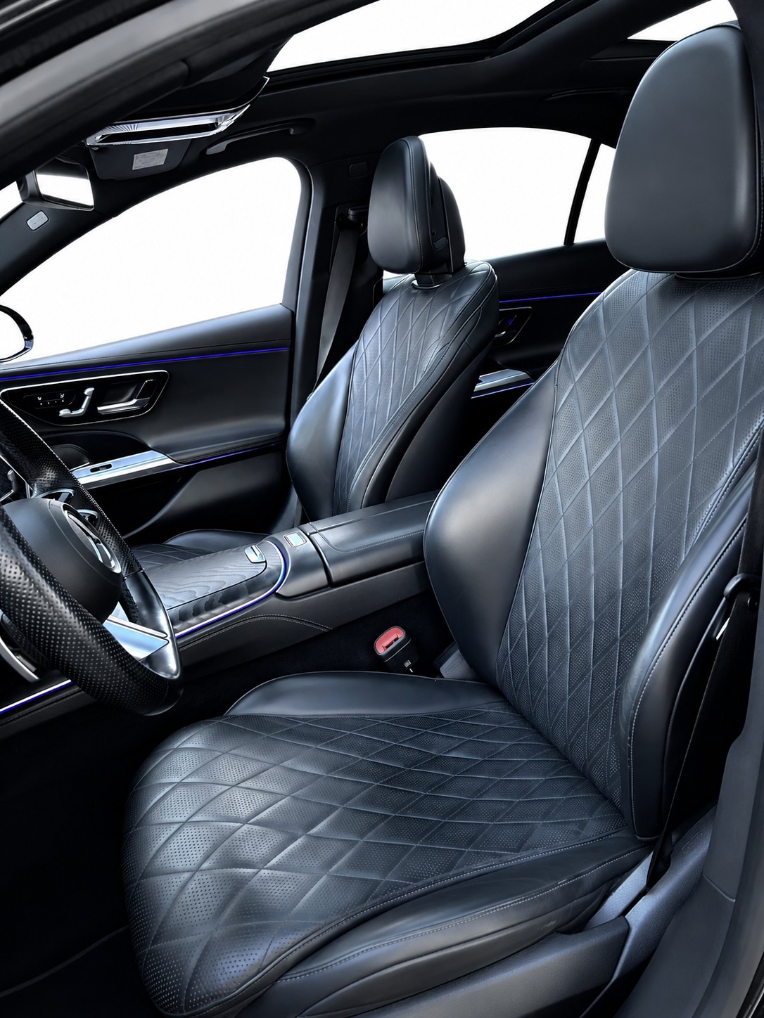 MERCEDES-BENZ E 220 d AMG Line 4matic CH FAHRZEUG-image-12