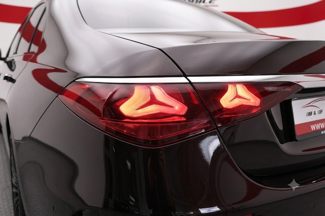 MERCEDES-BENZ E 220 d AMG Line 4matic CH FAHRZEUG-image-9
