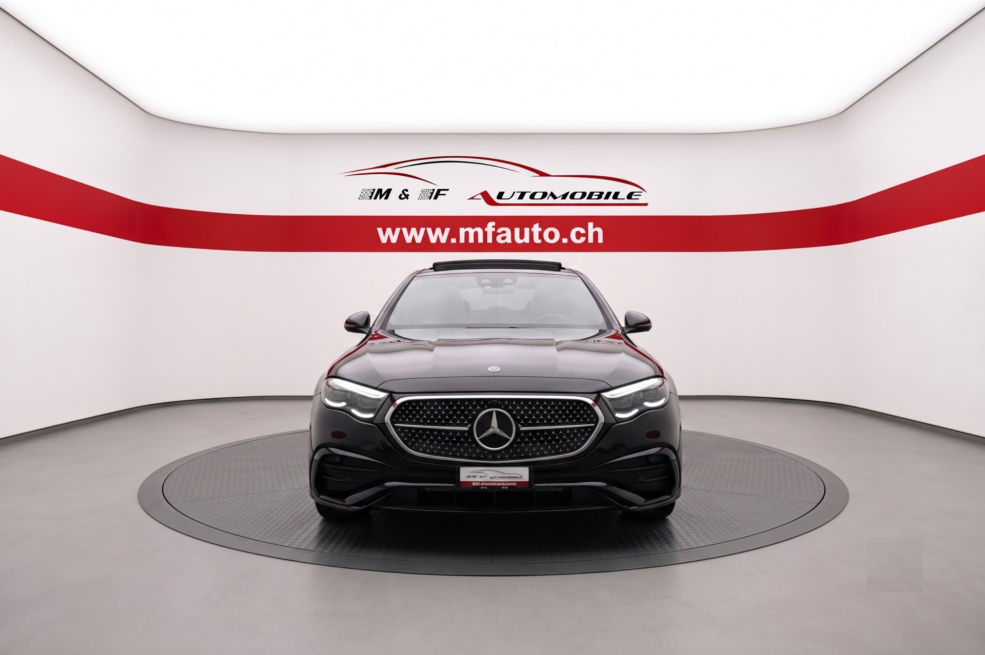 MERCEDES-BENZ E 220 d AMG Line 4matic CH FAHRZEUG-showroom-element-3