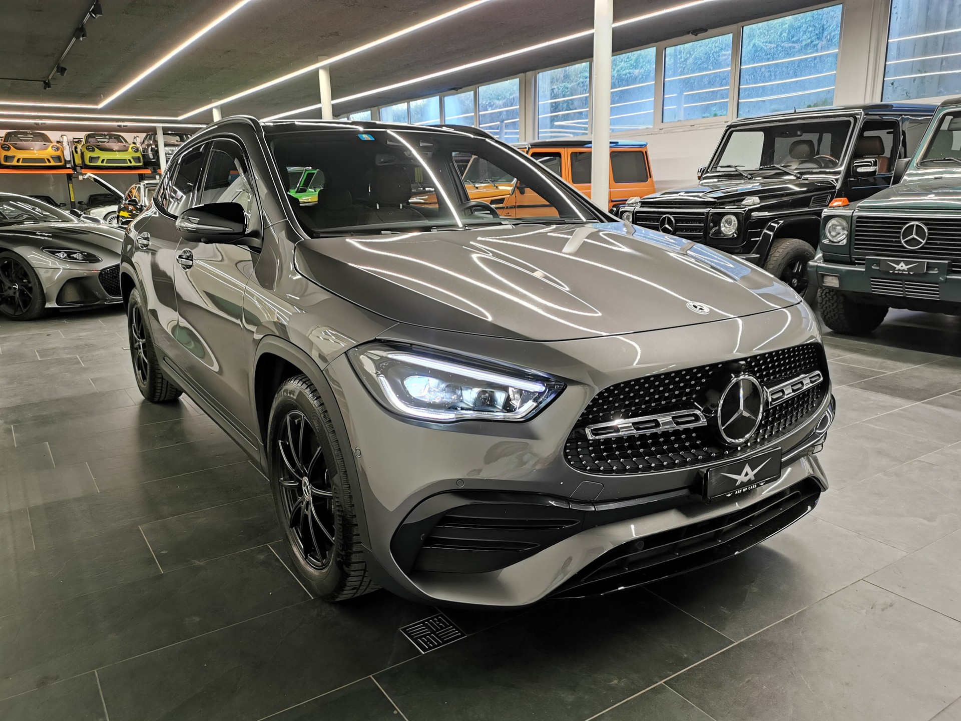MERCEDES-BENZ GLA 250 4Matic AMG Line OHNE HYBRID! 1. HD,, CH, NEU, 8-FACH, PERFEKT UND VOLL, HEAD-UP, PANO, DISTRONIC, 360° KAMERA, LEDER!