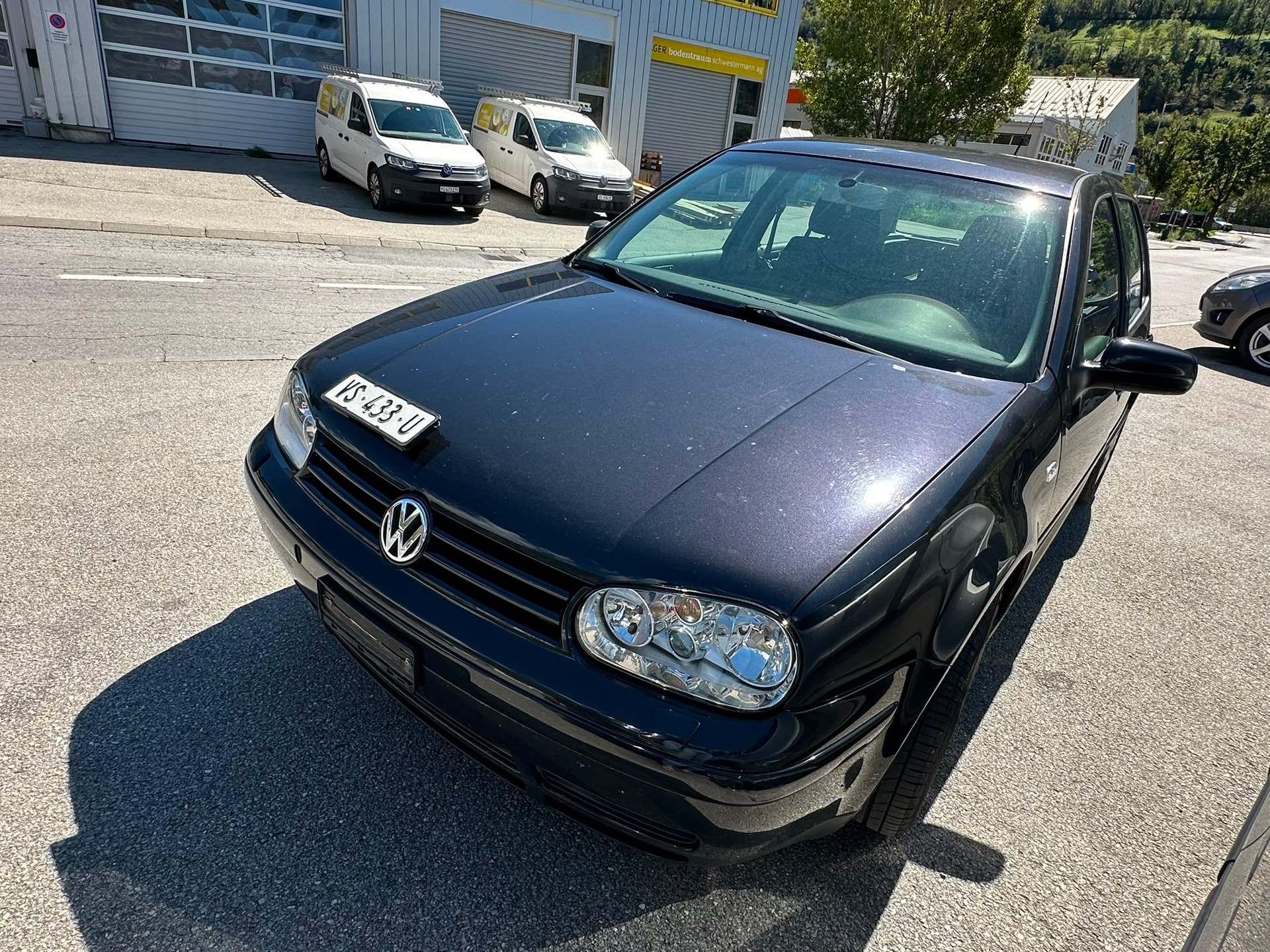 VW Golf 1.9TDI PD Highline 4Motion-image-13