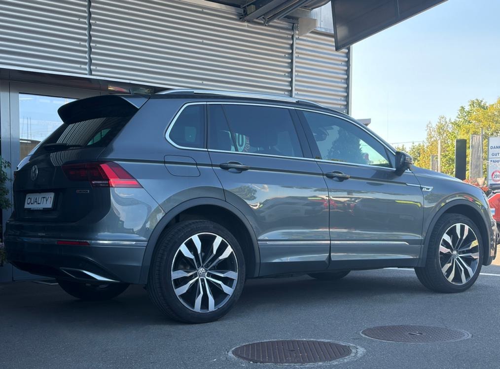 VW Tiguan 2.0TSI Highline 4Motion DSG-showroom-element-2