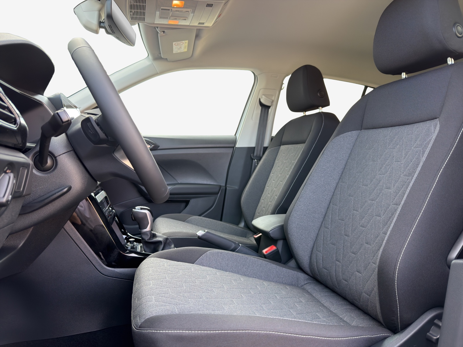 VW T-Cross UNITED 1.0TSI 115PS-image-7