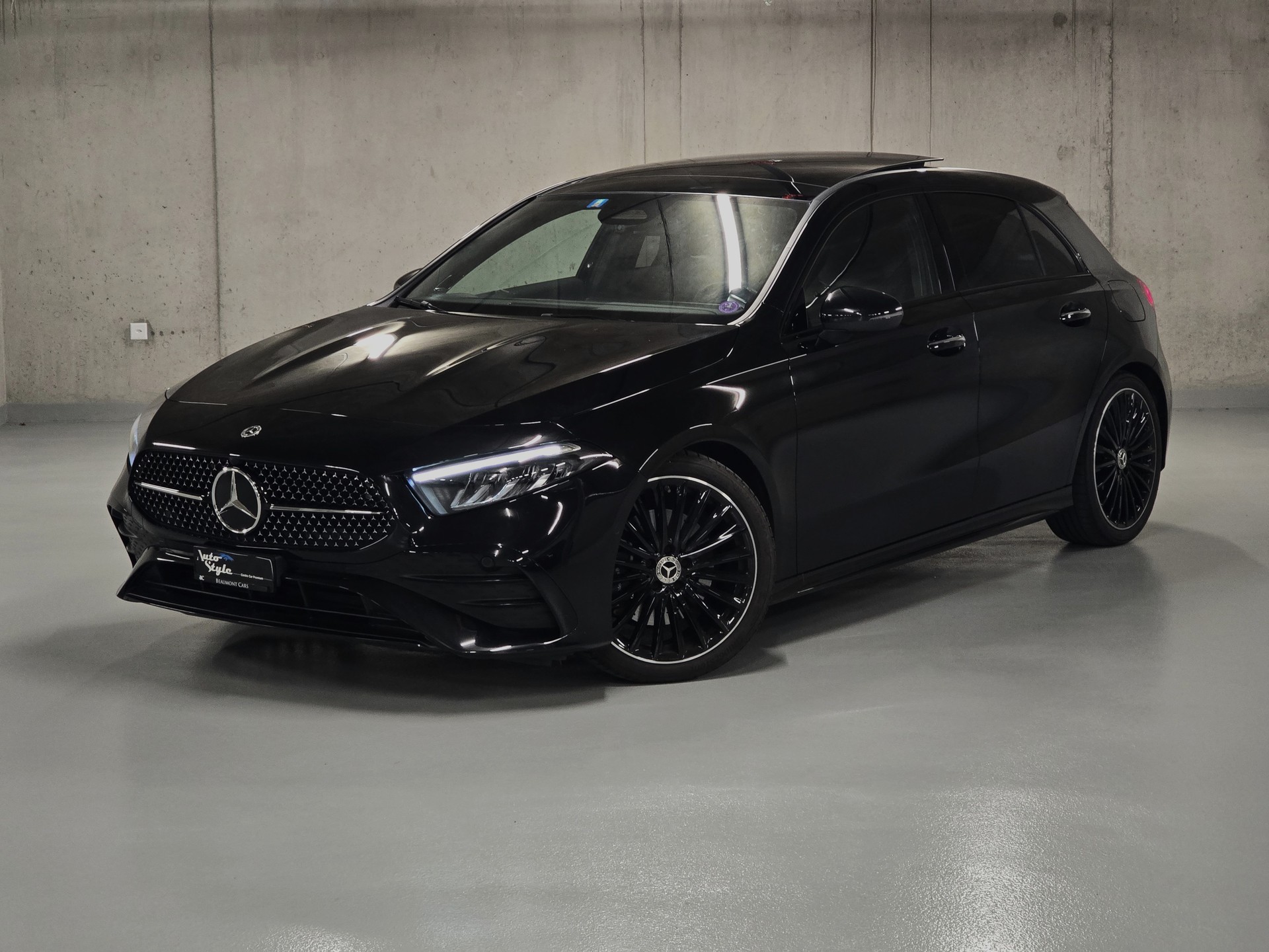 MERCEDES-BENZ A 220 AMG LINE 4Matic 8G-DCT-showroom-element-2