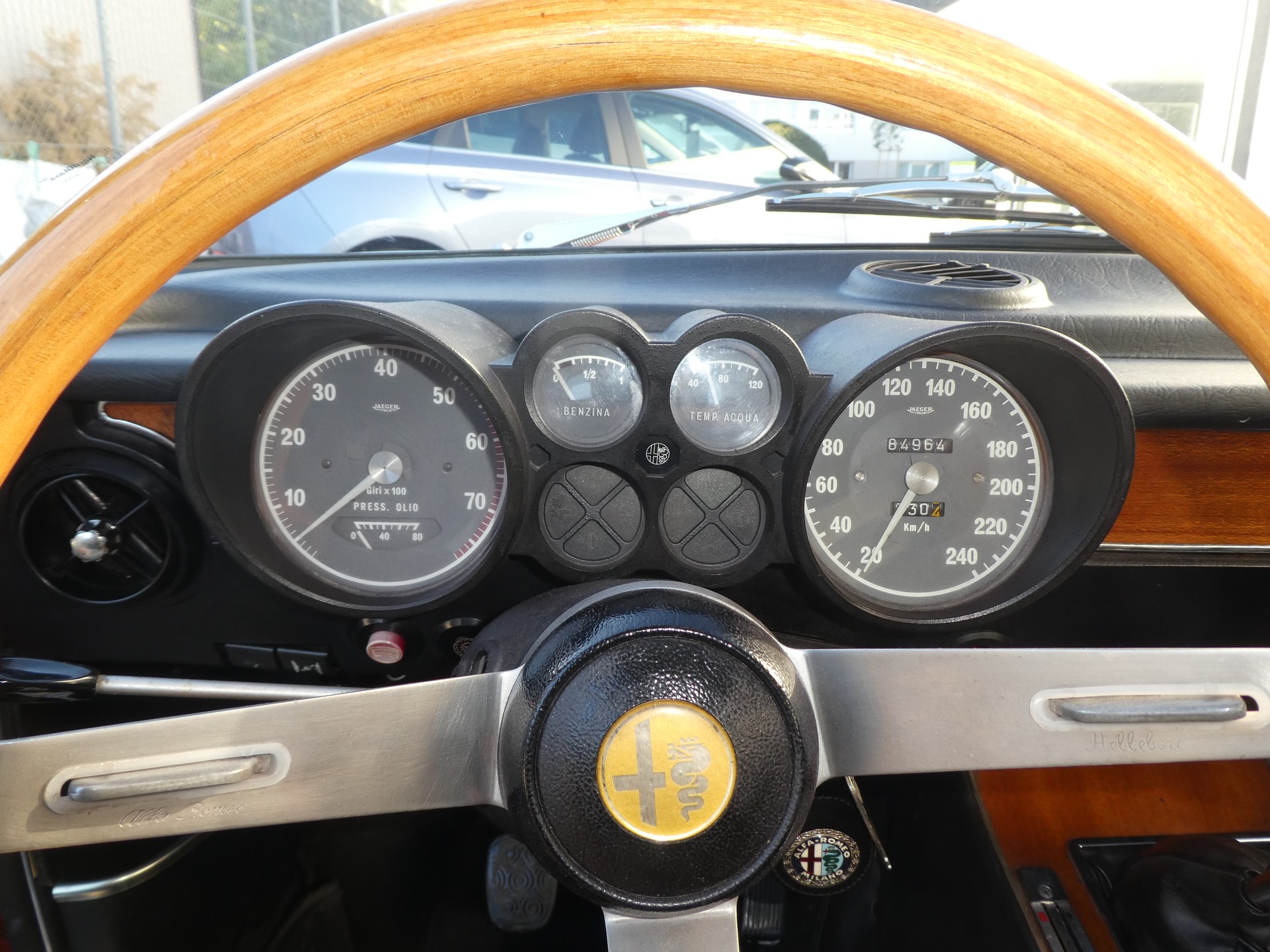 ALFA ROMEO 2000 Bertone Veteran-image-7