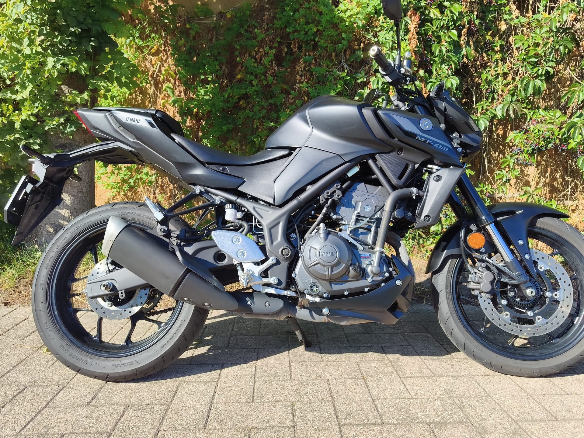 YAMAHA MT-03-image-1