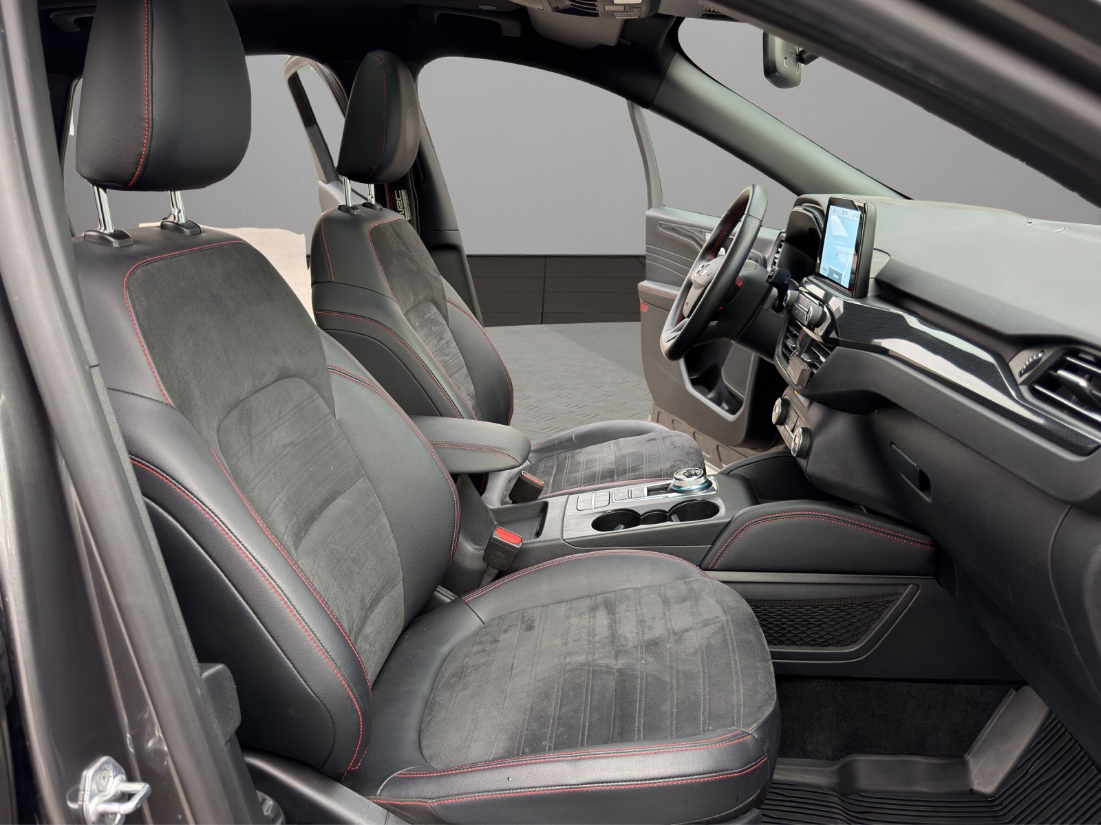 FORD Kuga 2.5 PHEV ST-Line 2WD-image-16