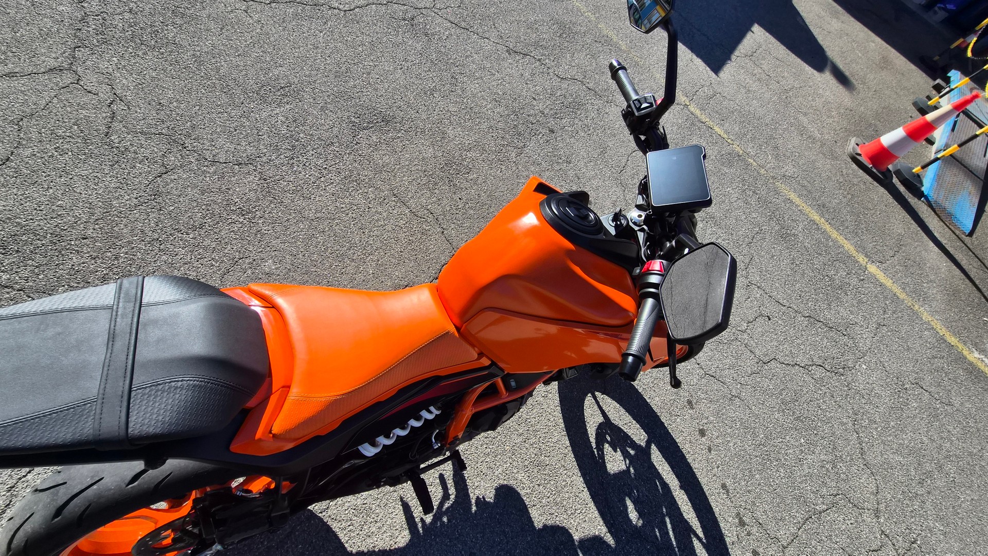 KTM 390 Duke-image-4