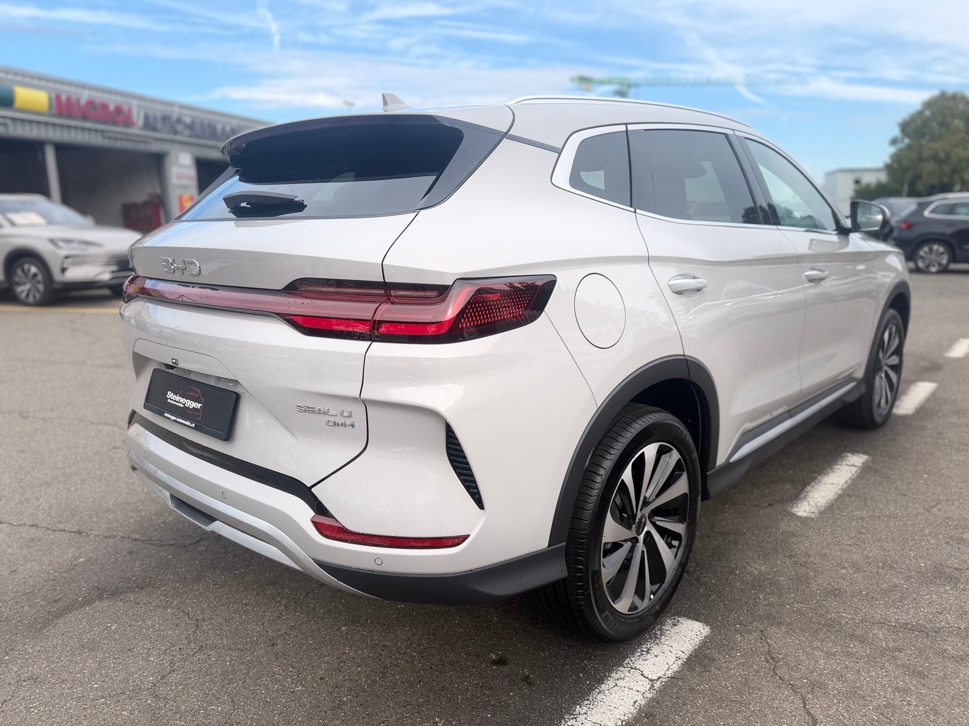 BYD Seal U DM-i Design AWD-image-9