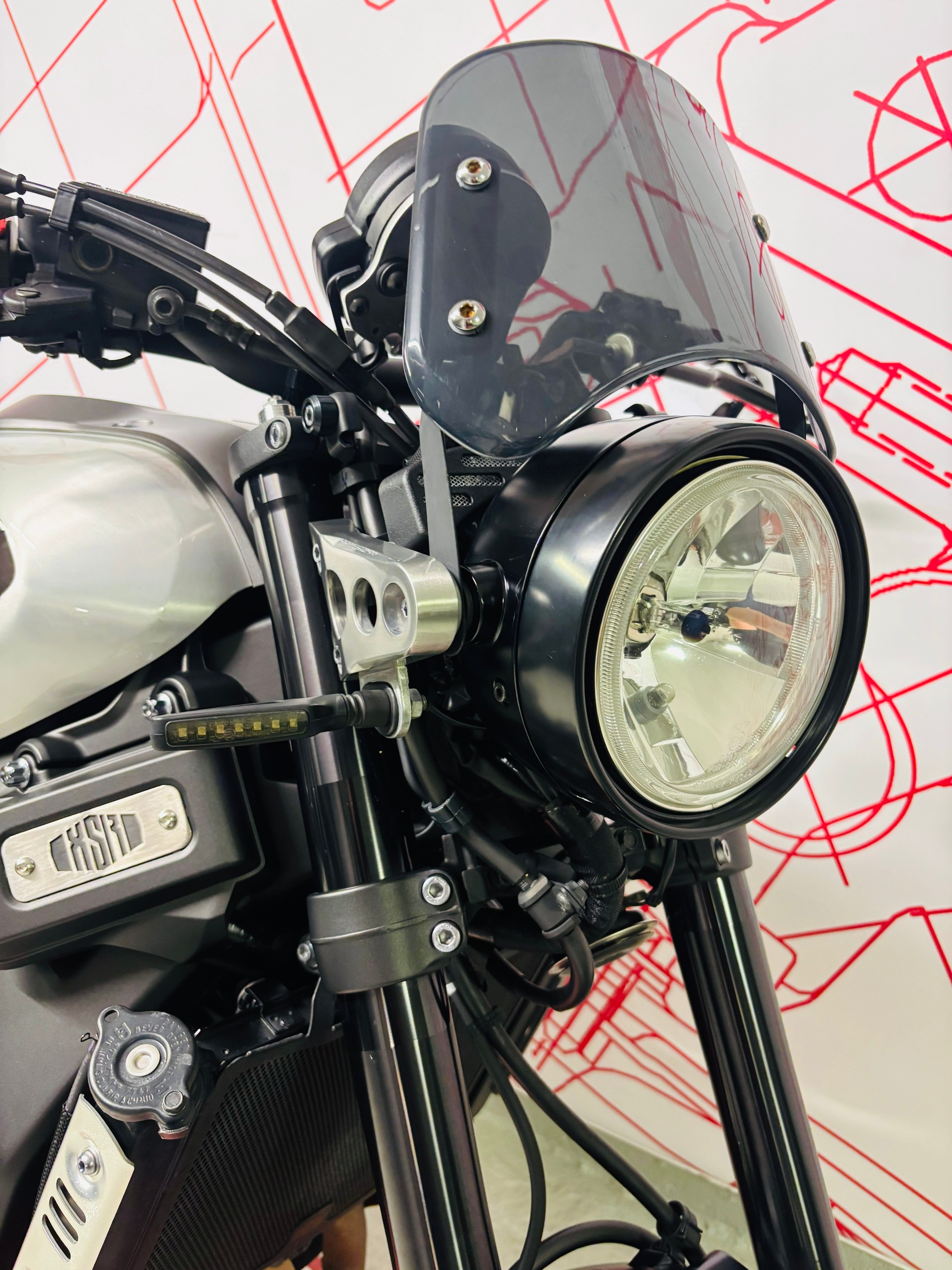 YAMAHA XSR 900-image-4
