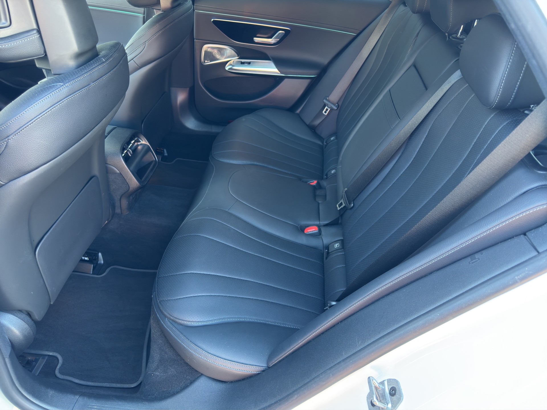 MERCEDES-BENZ E-Klasse S214 Kombi E 450 All-Terrain Avantgarde 4matic-image-9