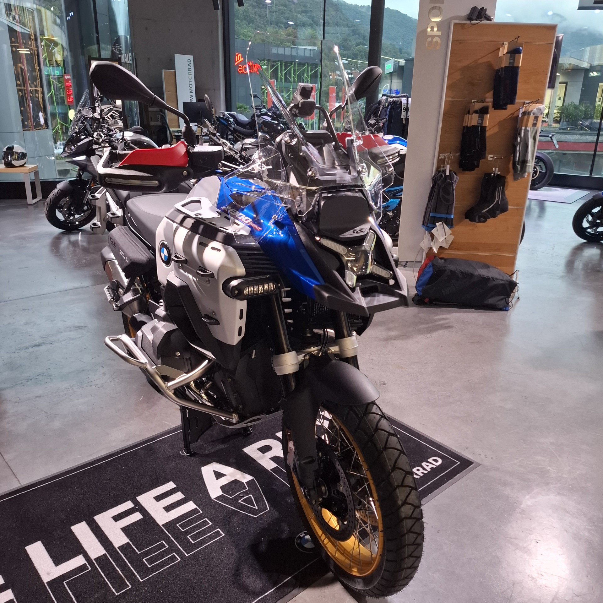 BMW R 1300 GS Adventure ASA-image-0