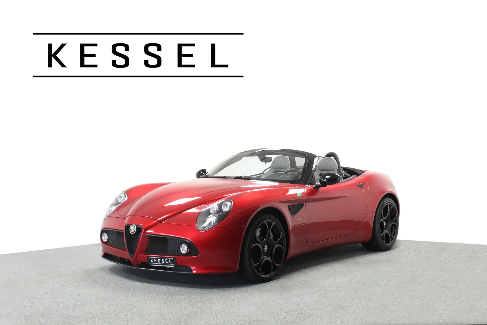 ALFA ROMEO 8C Spider-image-2