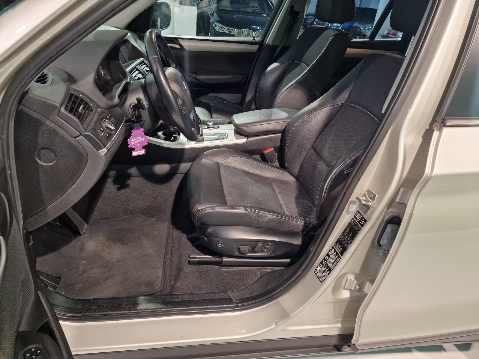BMW X3 xDrive 20d Steptronic-image-11
