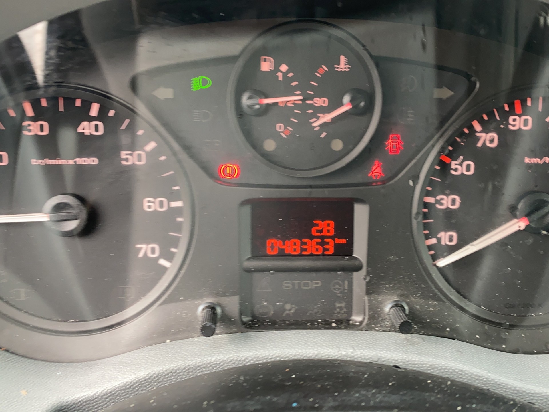 PEUGEOT Expert 2.0 HDi 229 L2H1-image-10