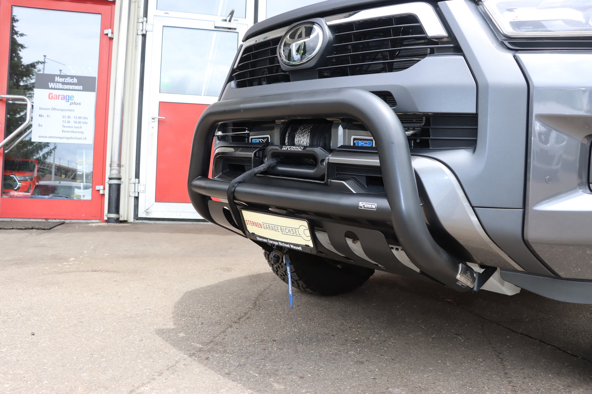 TOYOTA Hilux 2.8D-4D Invincible Double Cab 4x4 A-image-15