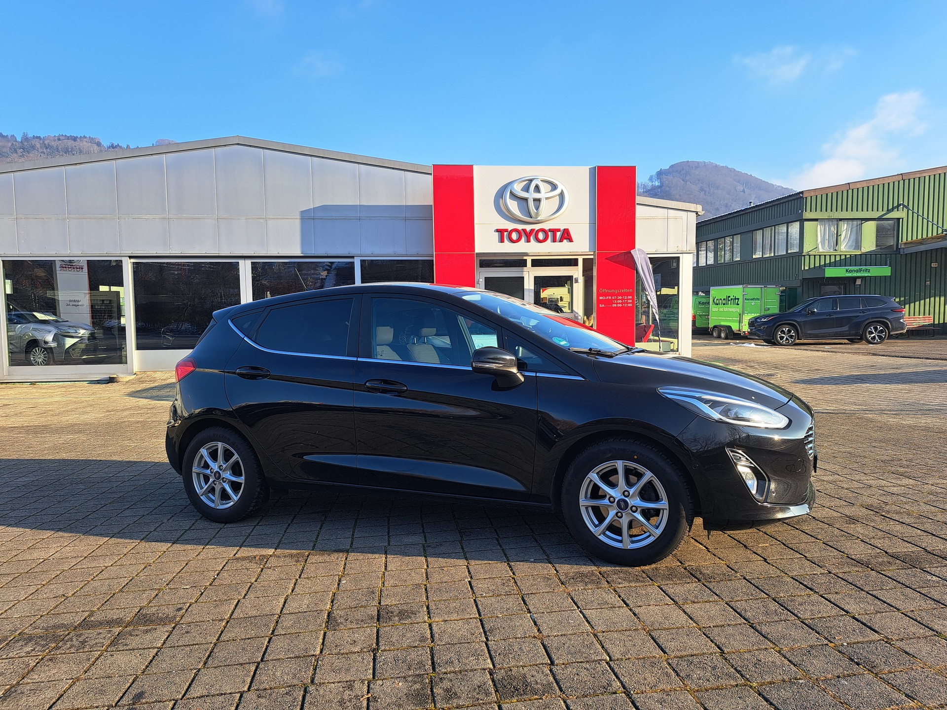 FORD Fiesta 1.0 SCTi Titanium Automat-image-2