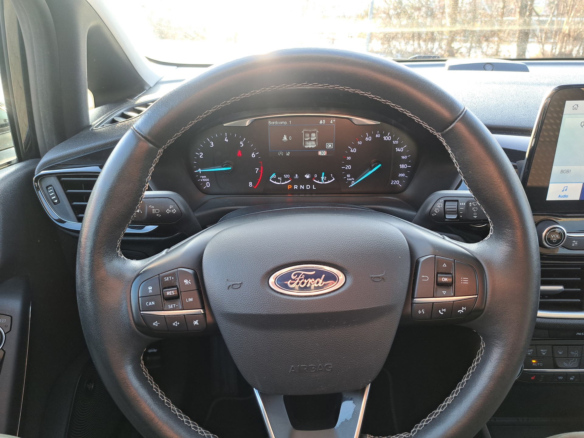 FORD Fiesta 1.0 SCTi Titanium Automat-image-9