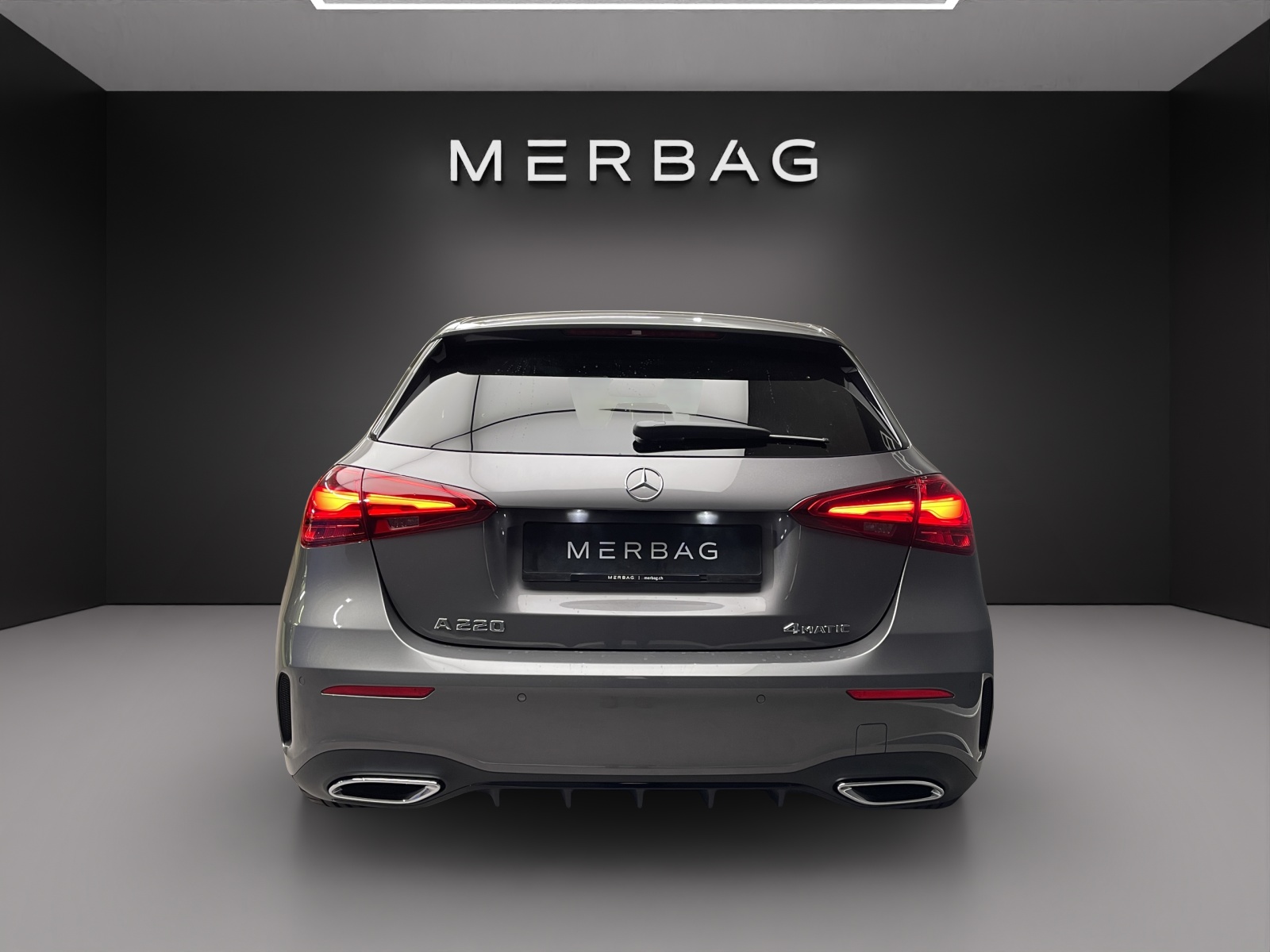 MERCEDES-BENZ A 220 4Matic 8G-DCT-image-4