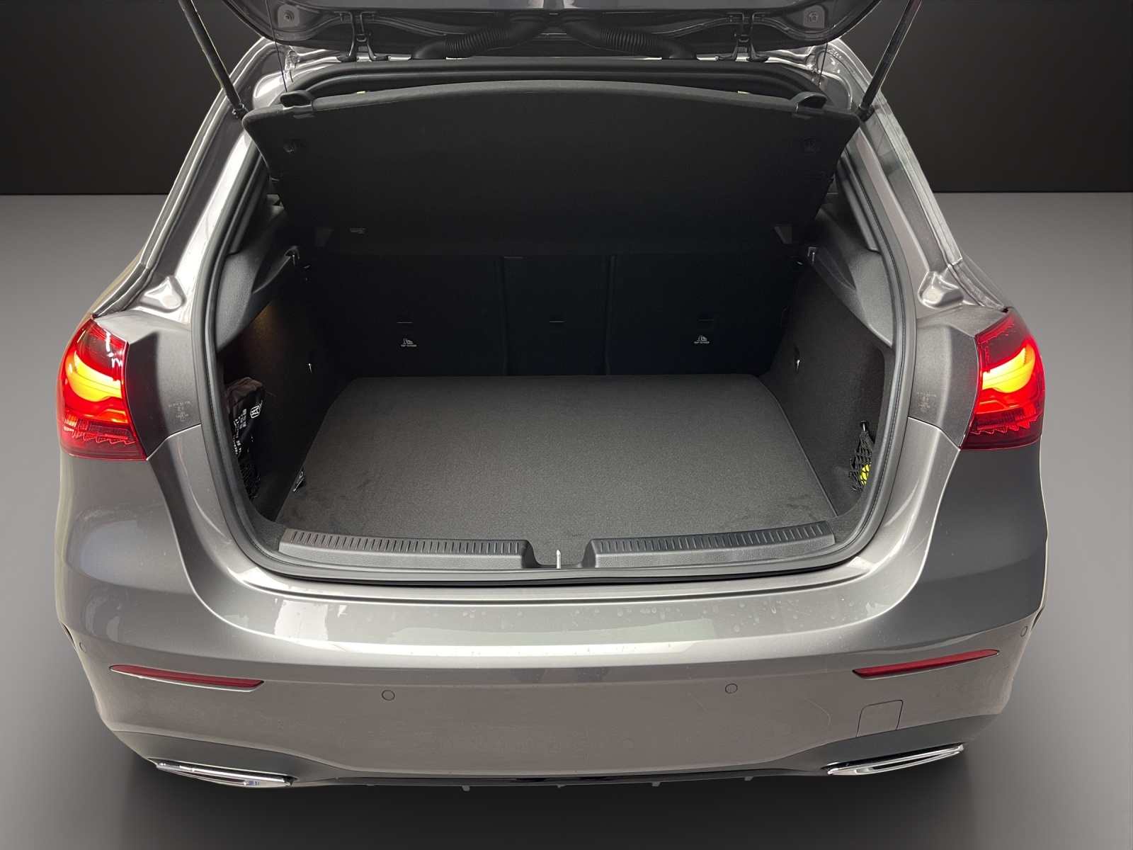 MERCEDES-BENZ A 220 4Matic 8G-DCT-image-5