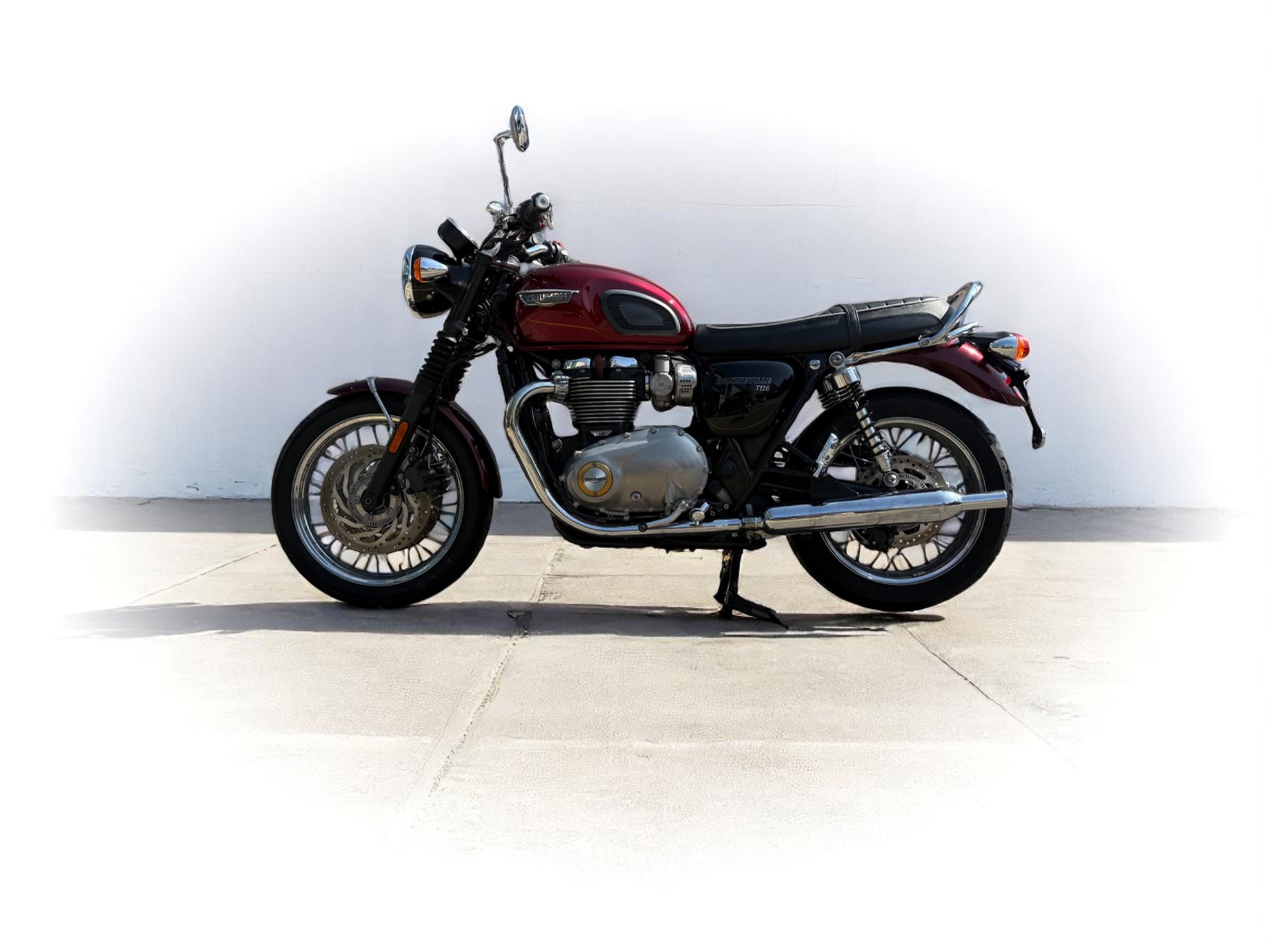 TRIUMPH Bonneville T120 ABS-image-6
